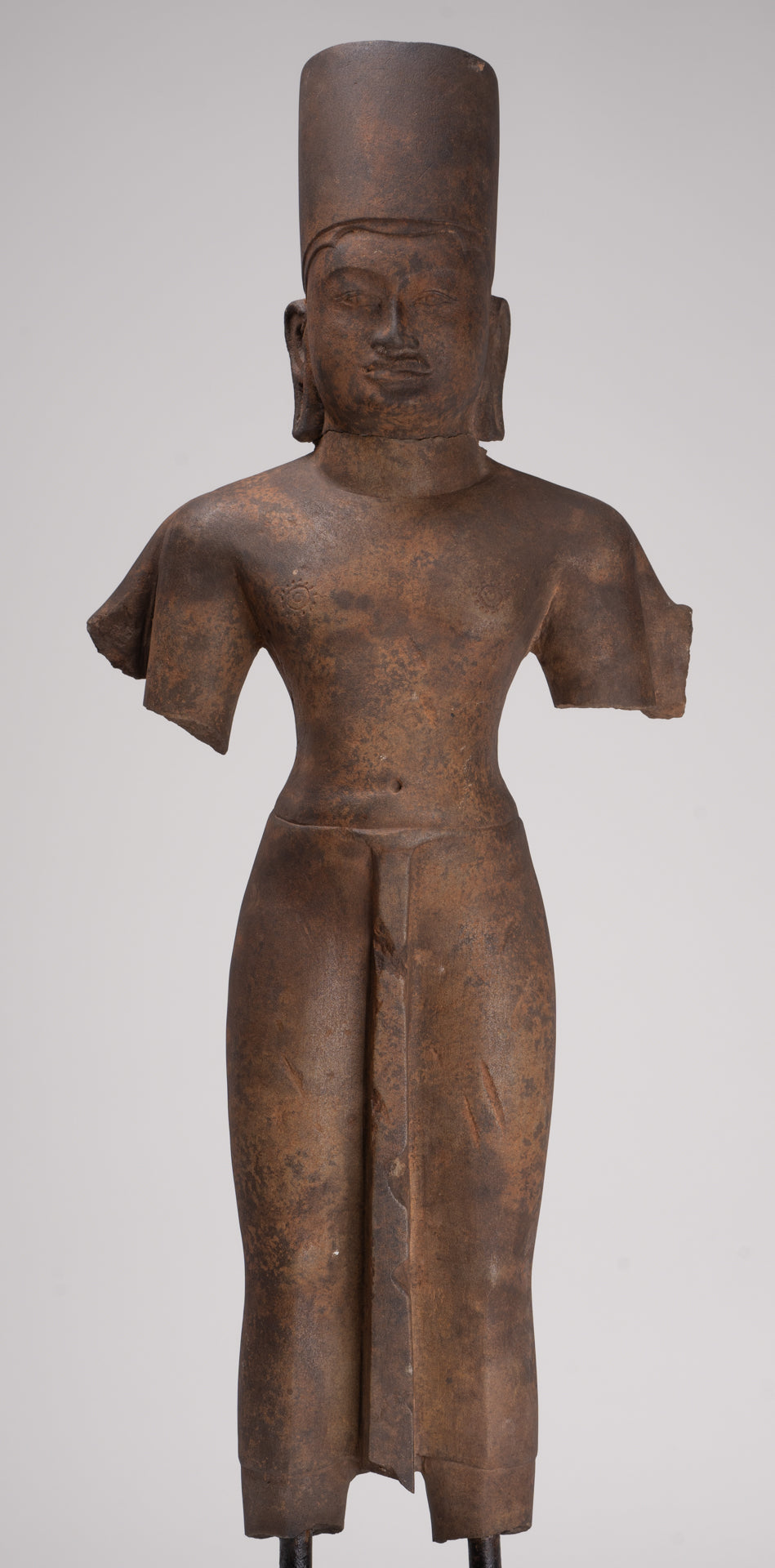 Vishnu Sculpture - Antique Phnom Da Style Mounted Sandstone Vishnu Statue - 73cm/29"