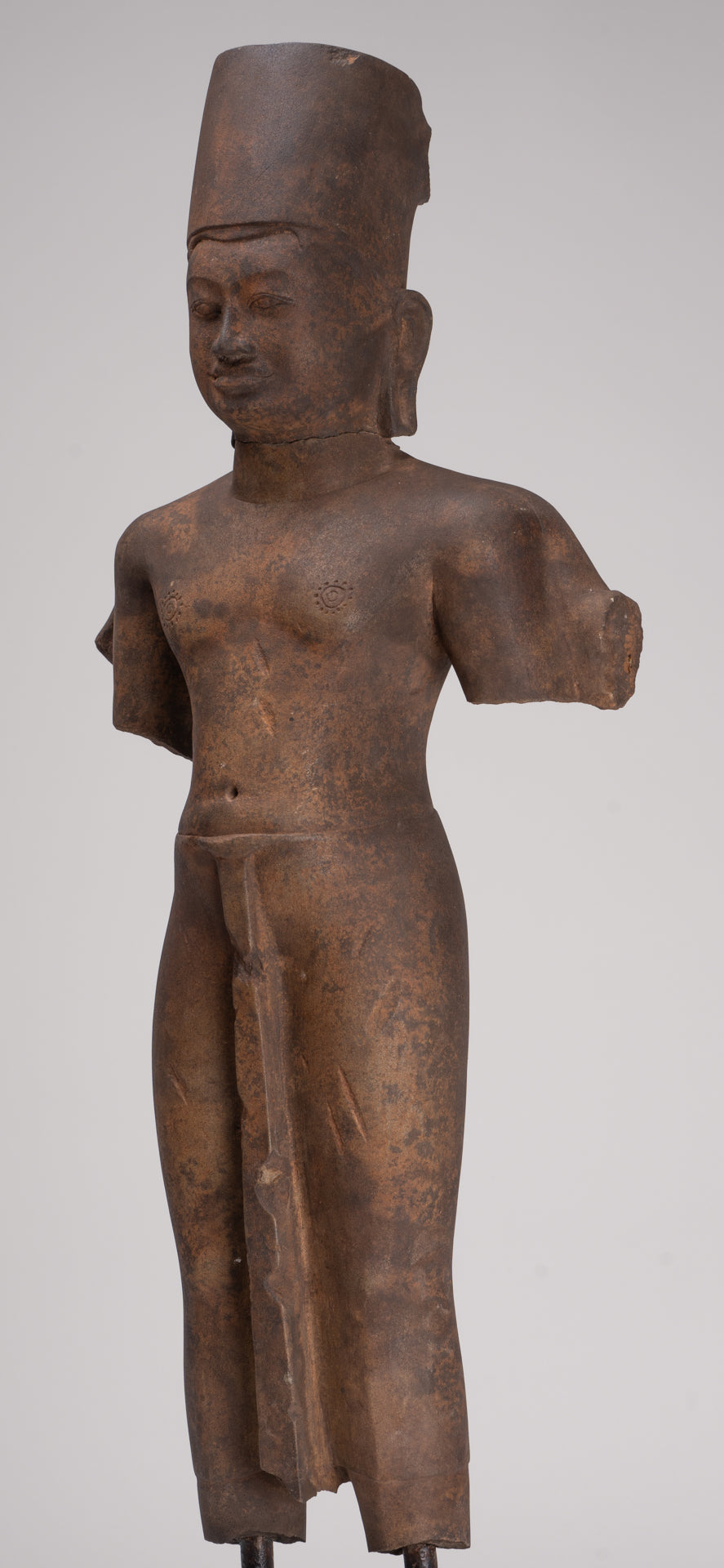 Vishnu Sculpture - Antique Phnom Da Style Mounted Sandstone Vishnu Statue - 73cm/29"