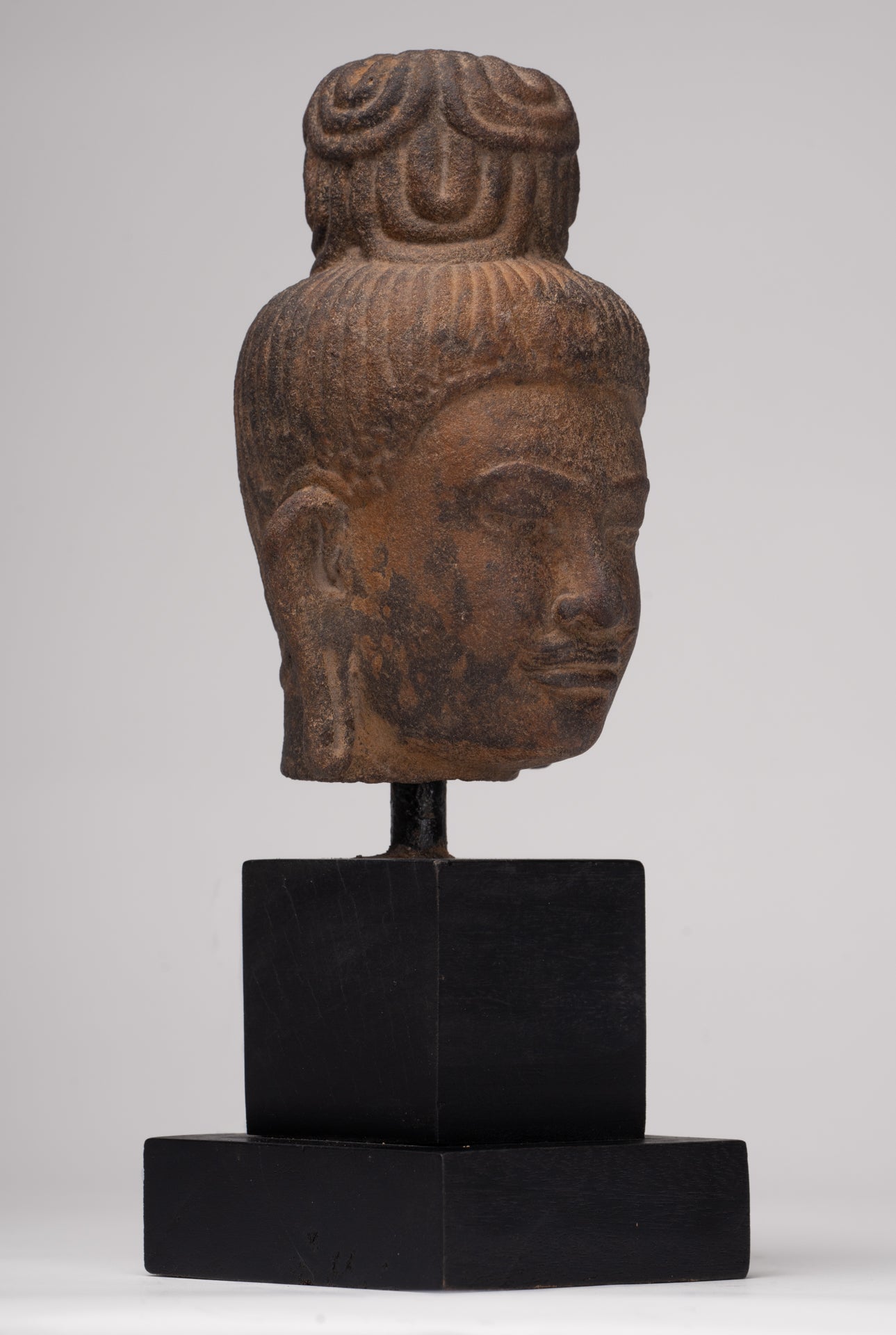 Vishnu Statue - Antique Prei Khmeng Style Stone Mounted Khmer Vishnu Head - 25cm / 10"