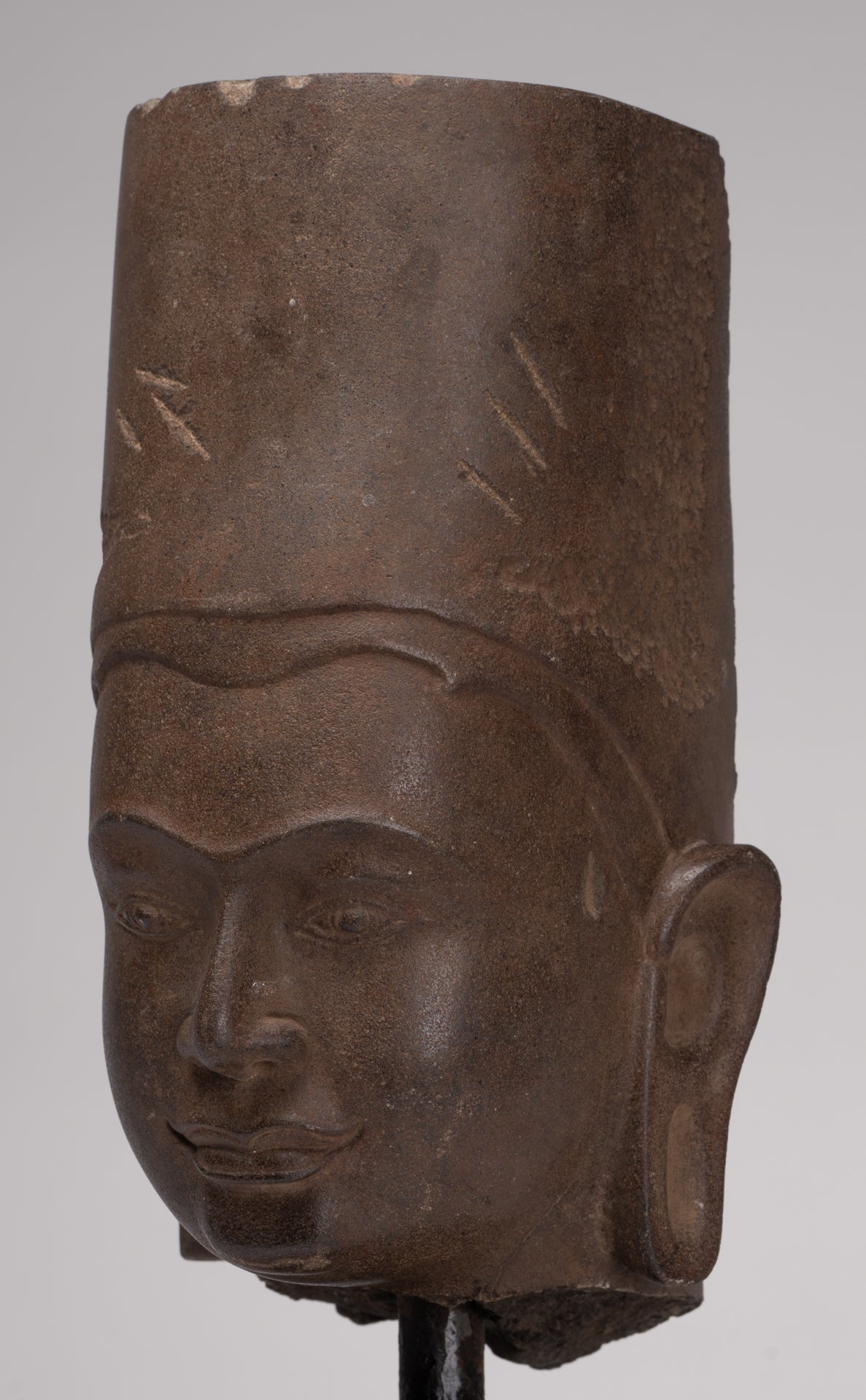 Vishnu Statue - Antique Phnom Da Style Stone Mounted Vishnu Head - 33cm/13"