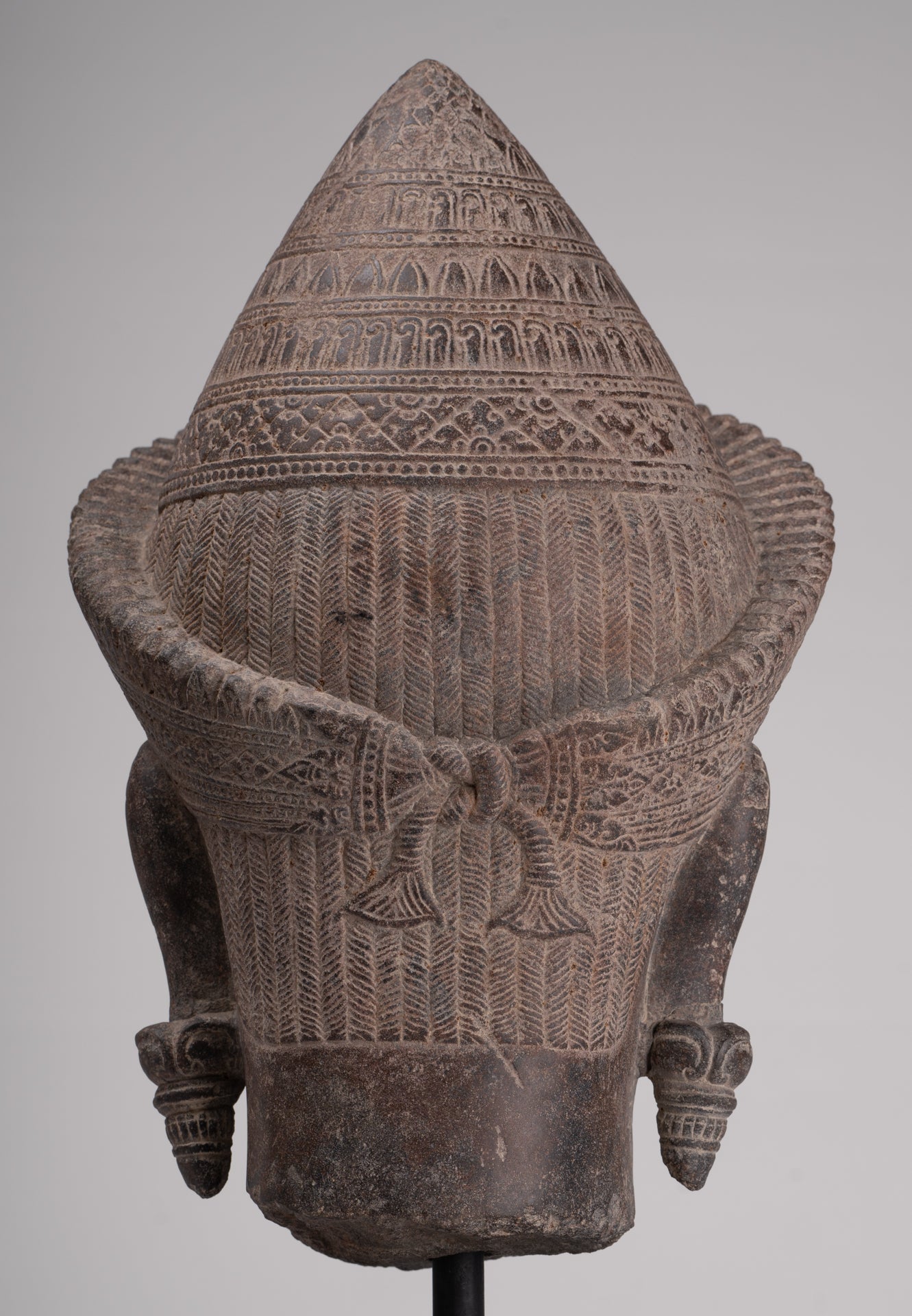 Vishnu Statue - Antique Banteay Srei Style Stone Mounted Khmer Vishnu Head - 51cm / 20"