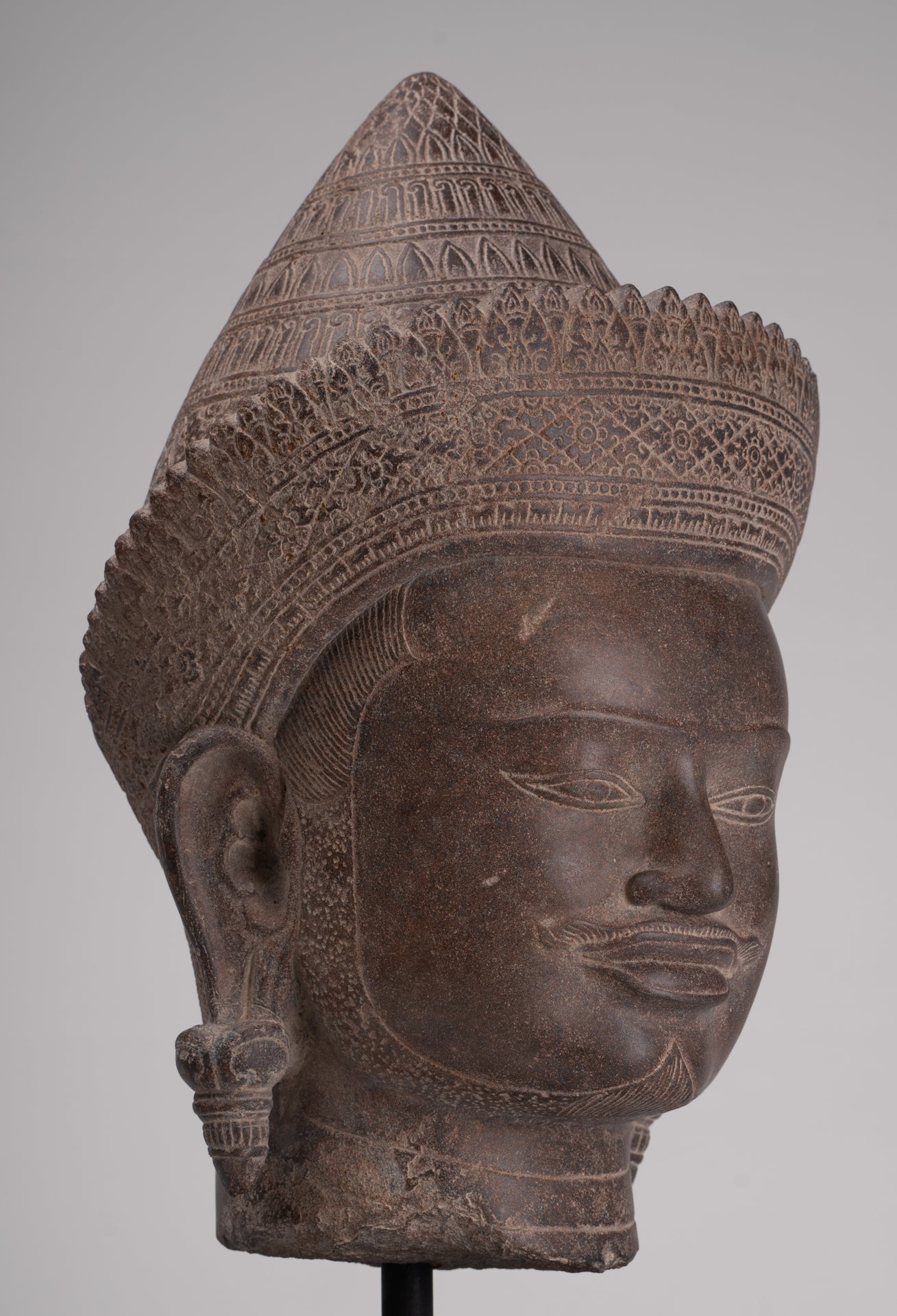 Vishnu Statue - Antique Banteay Srei Style Stone Mounted Khmer Vishnu Head - 51cm / 20"