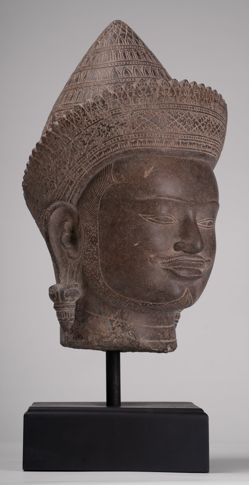 Vishnu Statue - Antique Banteay Srei Style Stone Mounted Khmer Vishnu Head - 51cm / 20"