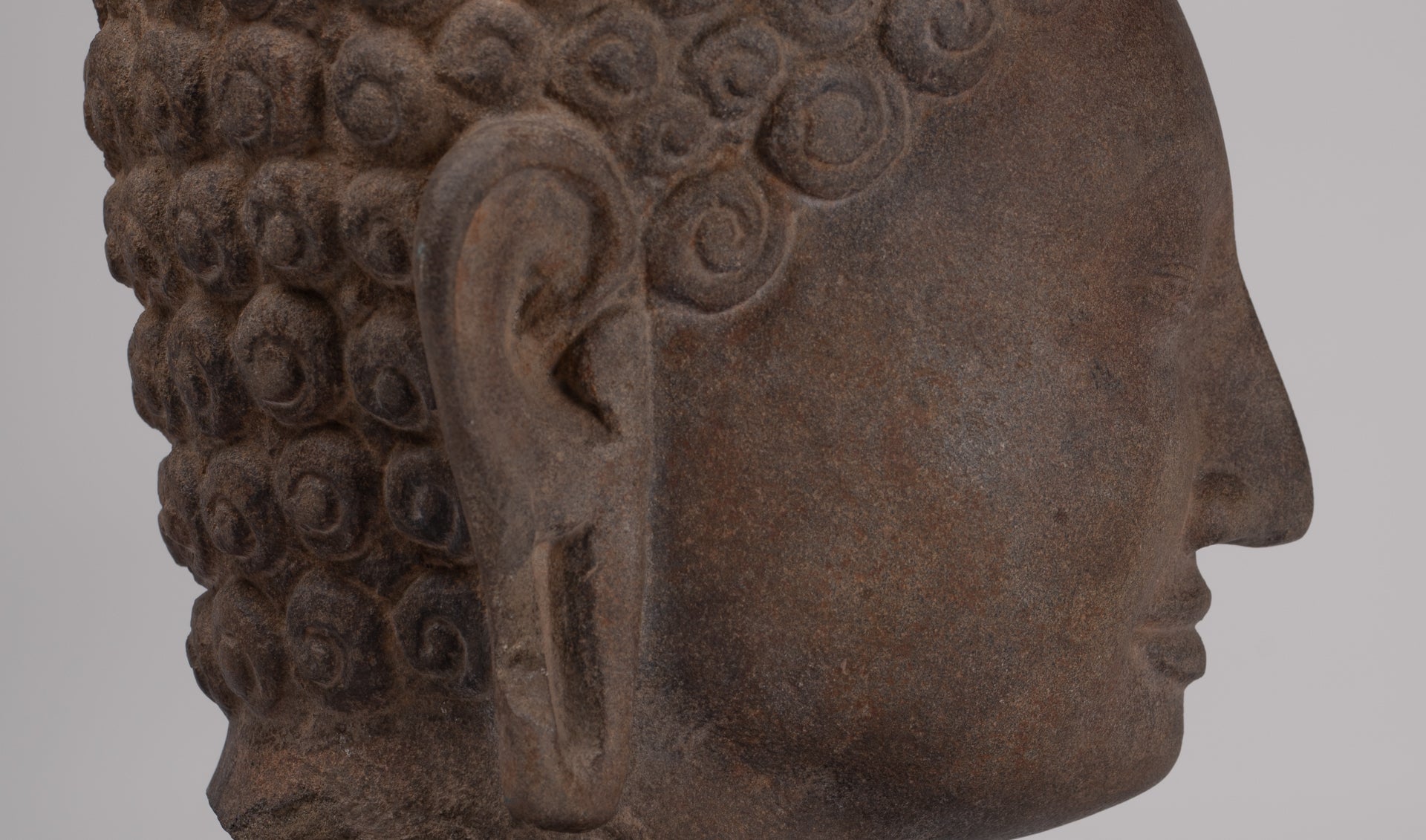 Buddha Statue - Antique Phnom Da Style Mounted Stone Khmer Buddha Head - 26cm/10" Tall