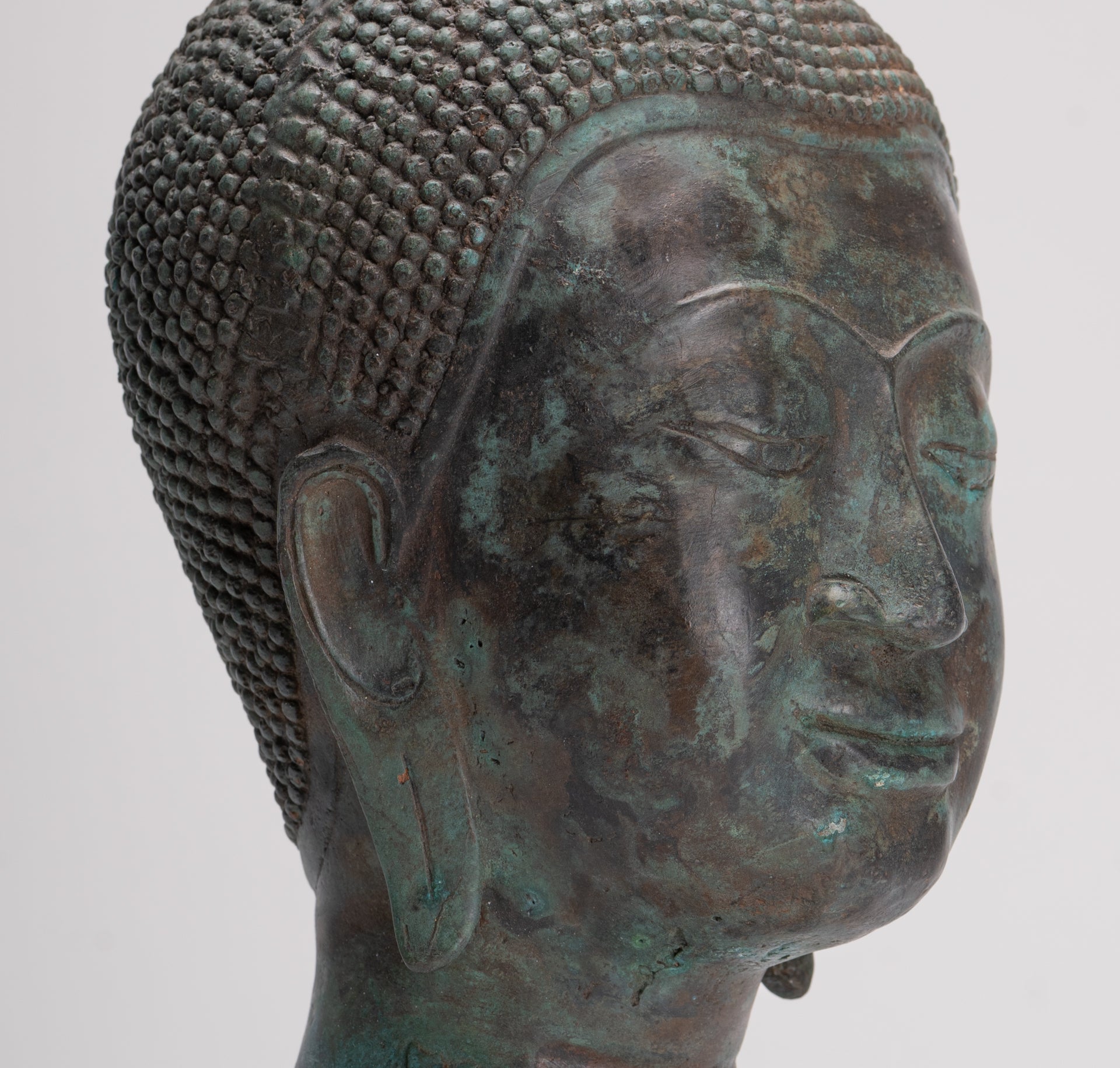Buddha Head - Antique Thai Style Sukhothai Mounted Bronze Buddha Head - 39cm/16"