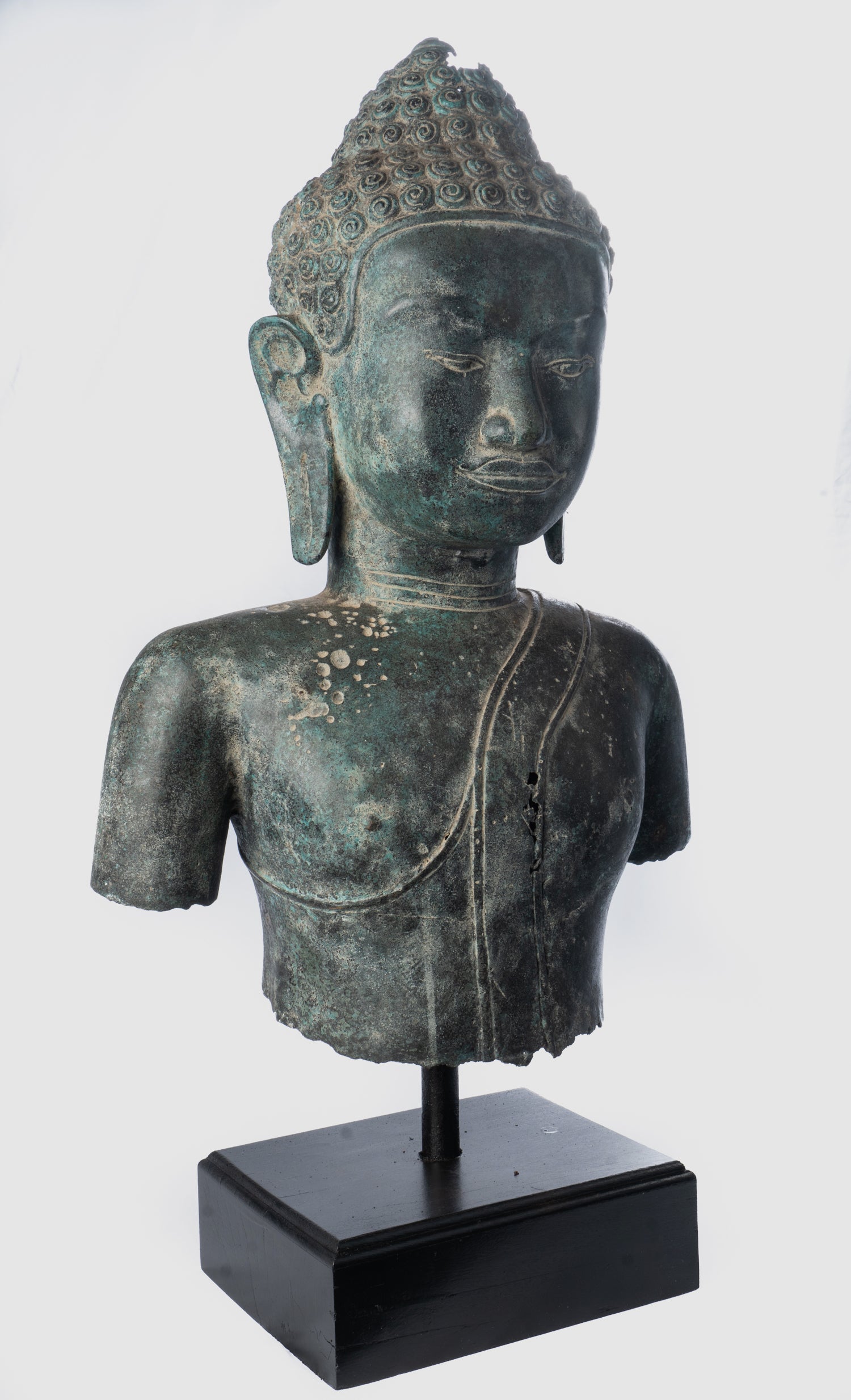 Statue de Bouddha - Statue de torse de Bouddha Gautama de style thaïlandais antique d'Asie du Sud-Est - 67 cm/27"