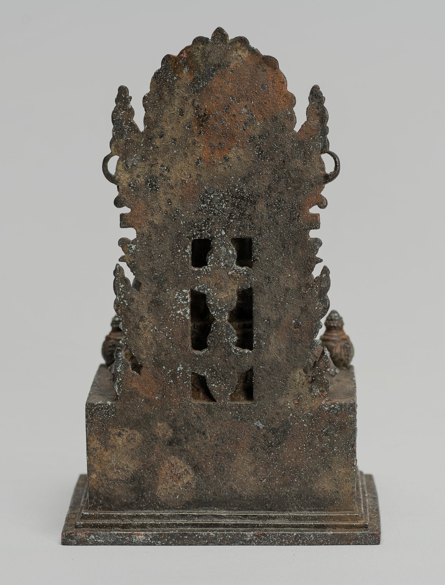 Statua di Jambhala - Antique Java Majapahit Style Seduto statua di Jambhala God of Wealth - 23cm/9 "