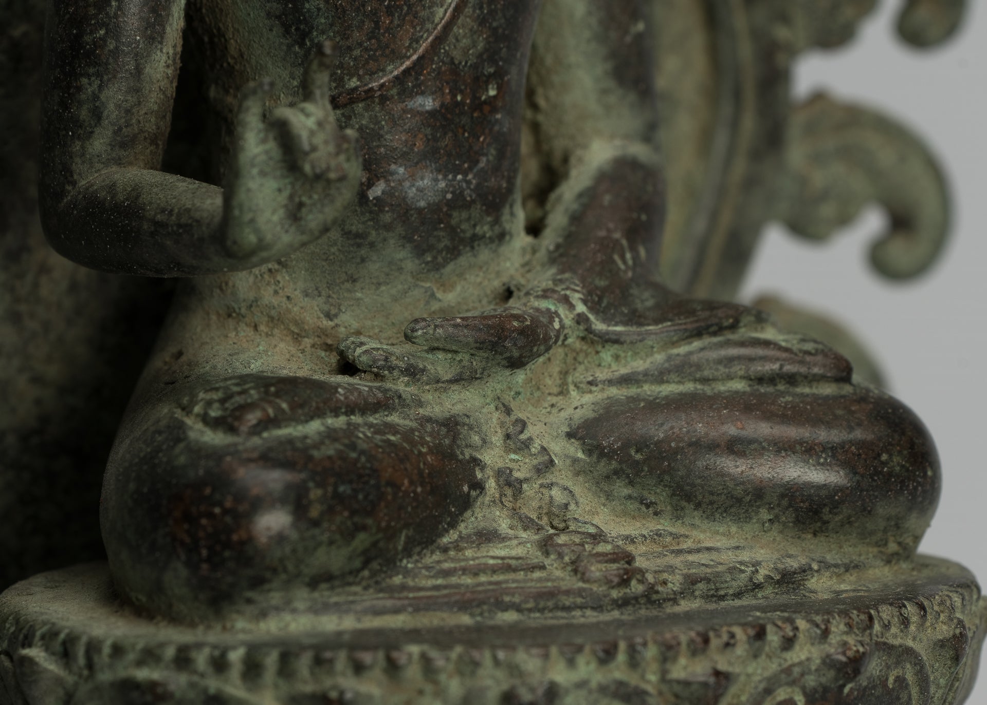 Estatua de Buda - Estilo indonesio antiguo de bronce sentado Javanés Buda - 25 cm/10 "