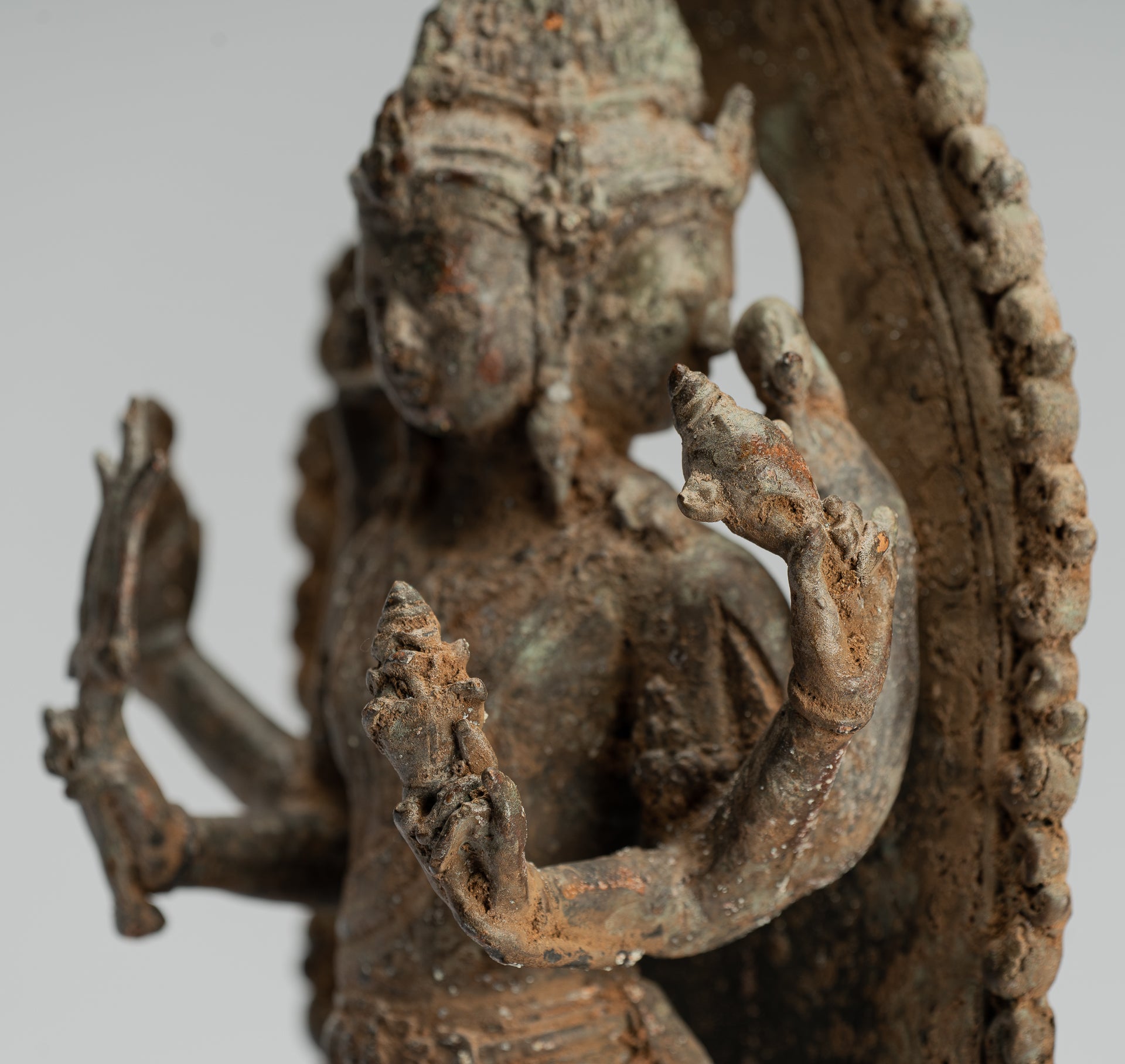 Brahma-Statue – Antike Majapahit-Bronze-Brahma-Statue im indonesischen Stil – 31 cm/12 Zoll