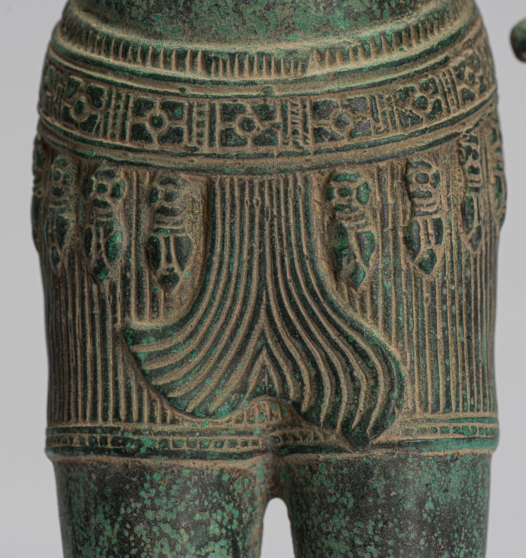 Statue Vishnu - Antique Khmer Style Bronze Bayon Statue Vishnu - 54cm/22 "