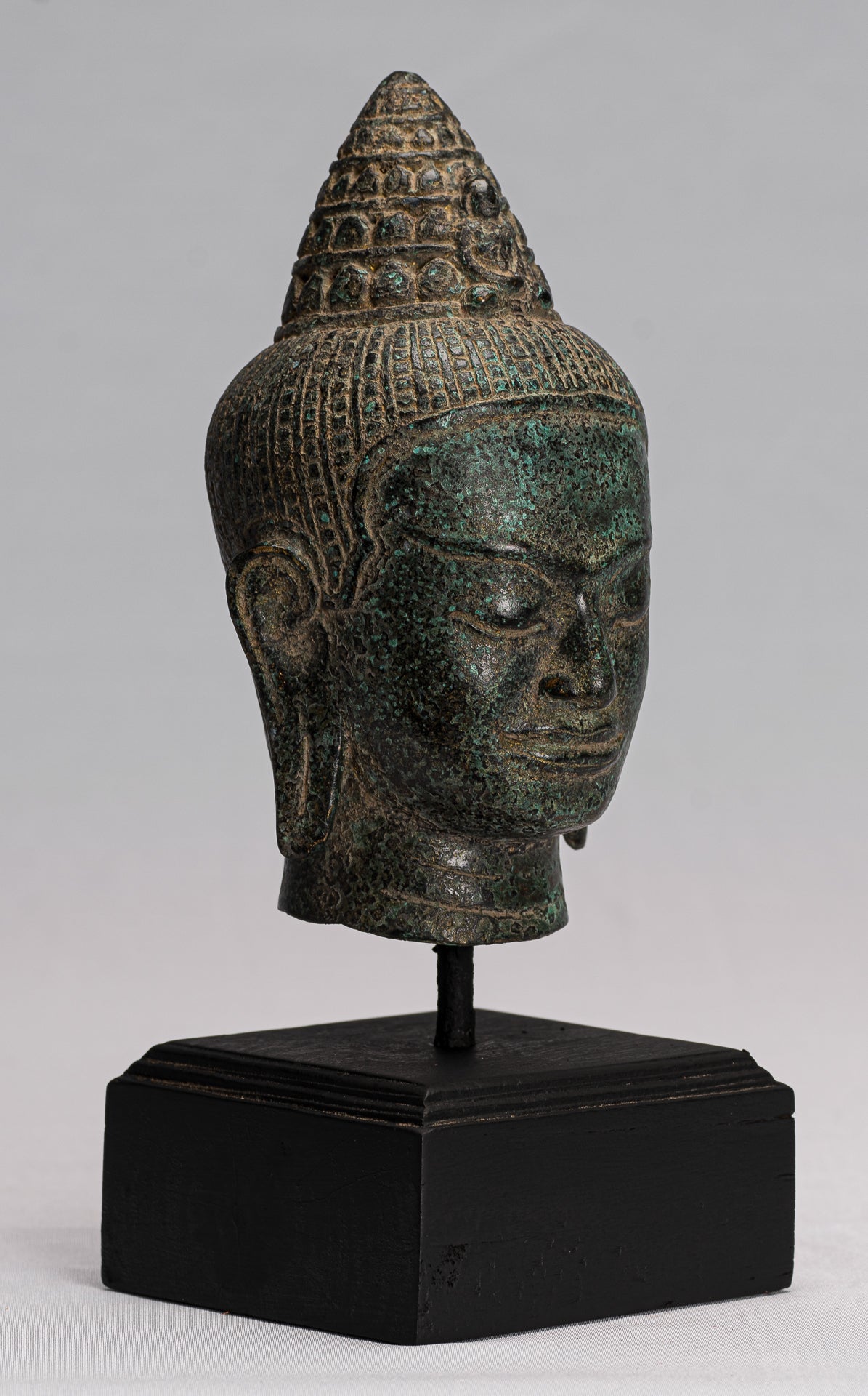 Statua Lokeshvara - Antique Khmer in stile bronzo montato in bronzo a bayon lokeshvara testa - 25 cm/10 "