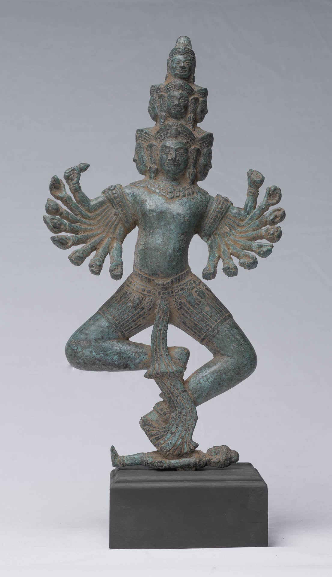 Stehende Bronzestatue von Angkor Wat Hevajra im antiken Khmer-Stil – 39 cm hoch