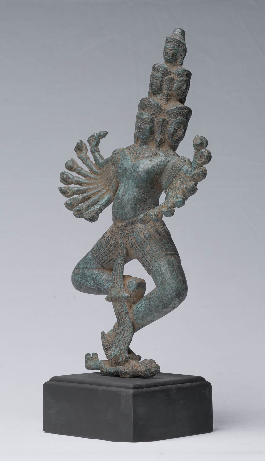 Stehende Bronzestatue von Angkor Wat Hevajra im antiken Khmer-Stil – 39 cm hoch
