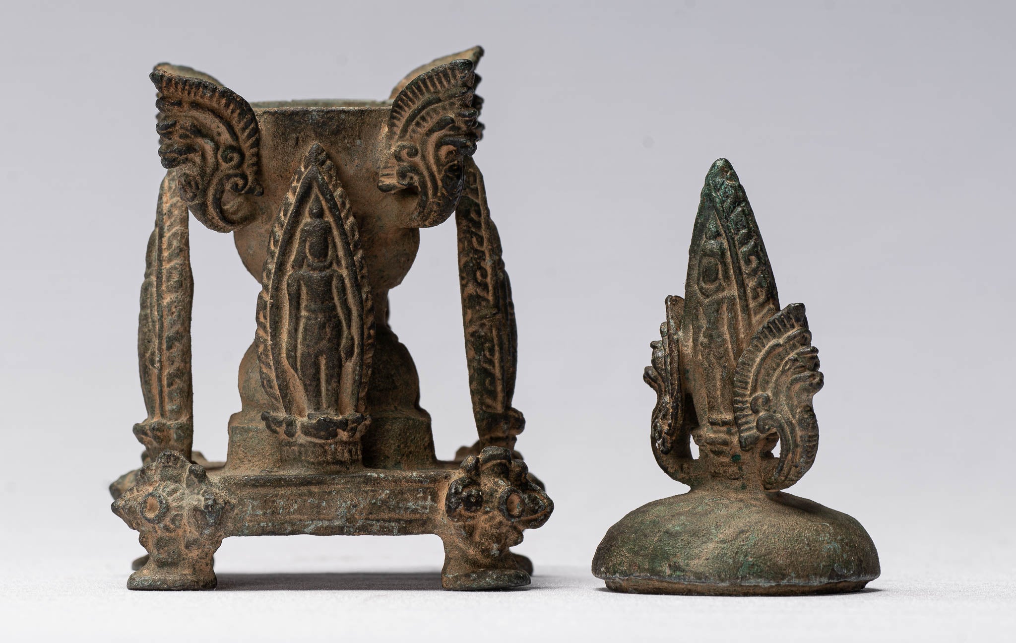 Bouddha Statue-Antique Thaï Style Bronze Charity Buddha & Naga Stupa -14cm/6 " Tall