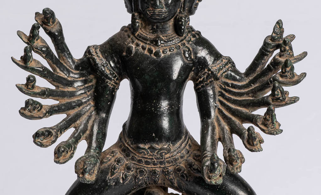 Antique Khmer Style Standing Bronze Bayon Hevajra Statue - 43 cm/17 "di altezza