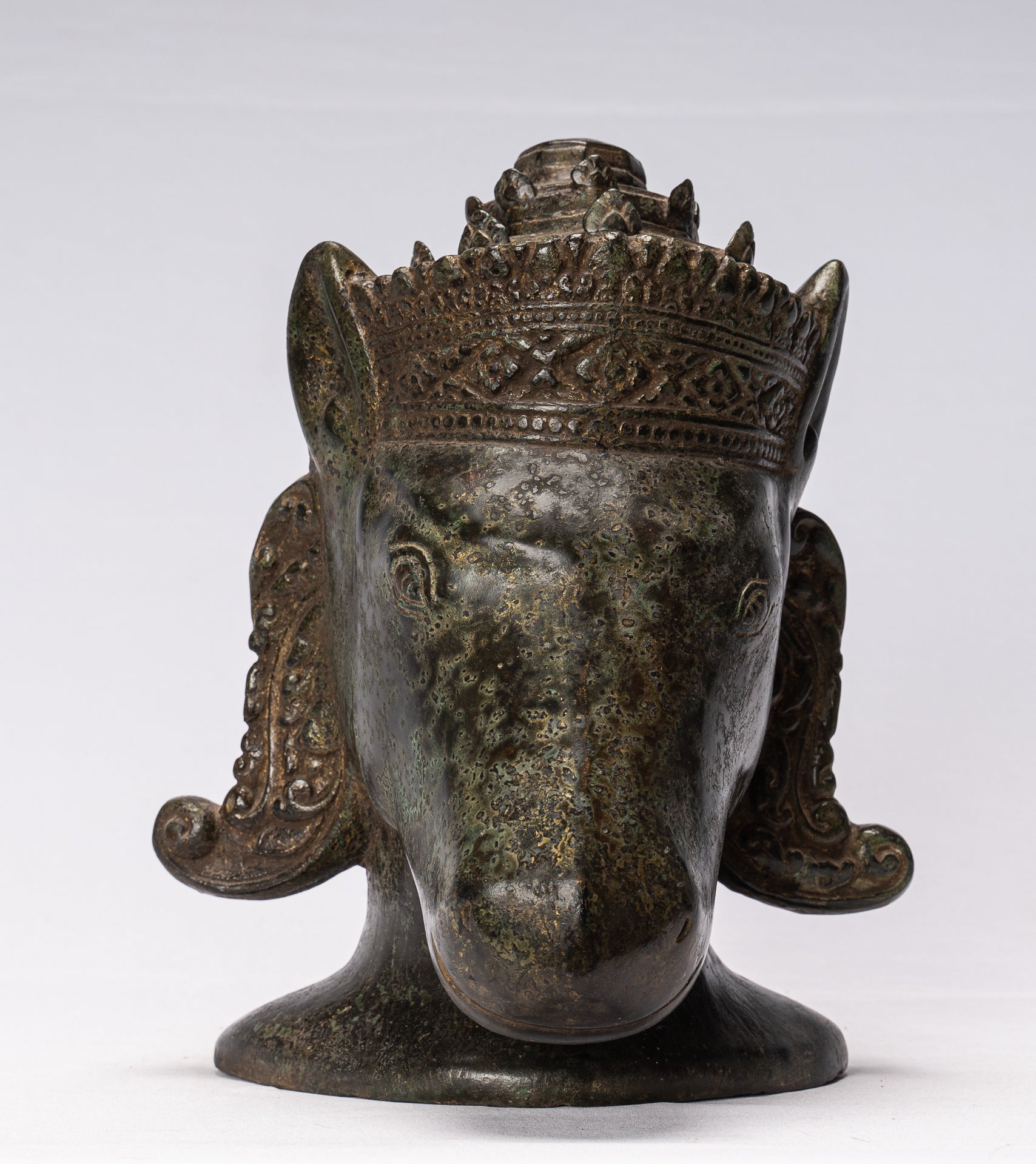 Antikes Bronze-Hayagriva-Kalkin-Pferd von Vishnu im Khmer-Stil – 29 cm.