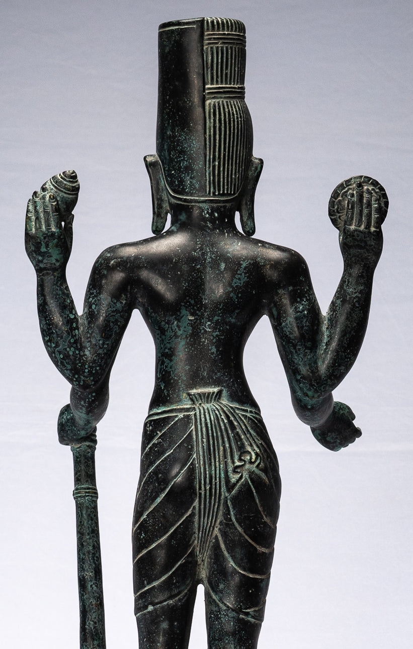 Harihara – Antiker Bronze-Khmer-Hari-Hara oder Vishnu und Shiva im Phnom-Da-Stil – 57 cm.