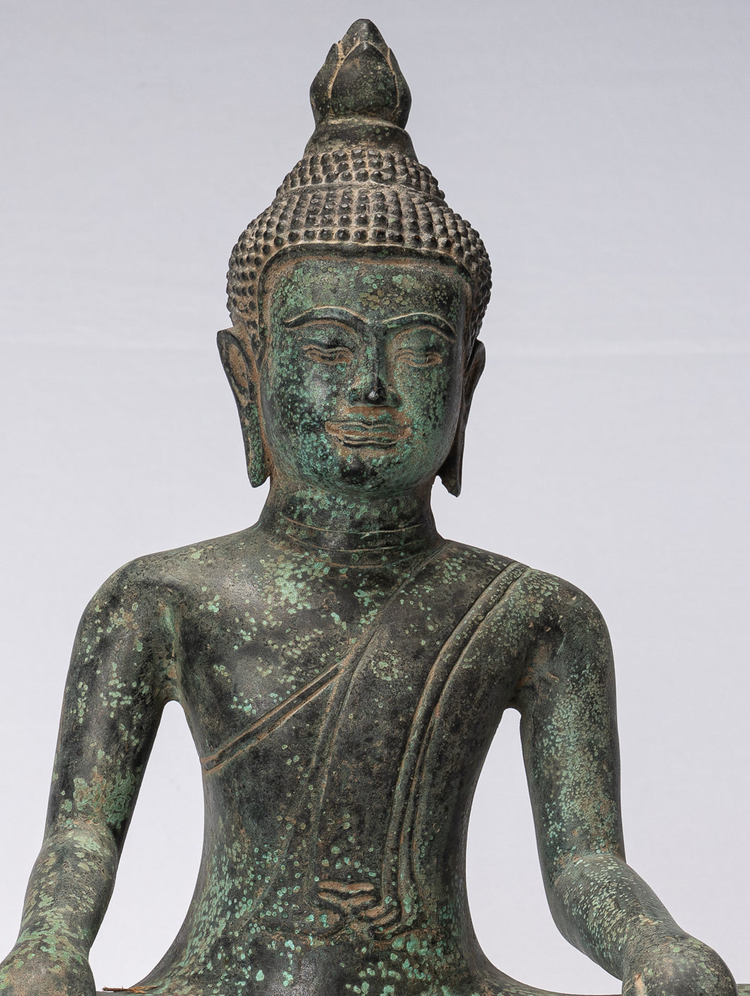 Buddha-Statue – Doppelte Erleuchtungs-Buddha-Statue aus Bronze im antiken Khmer-Stil – 39 cm.