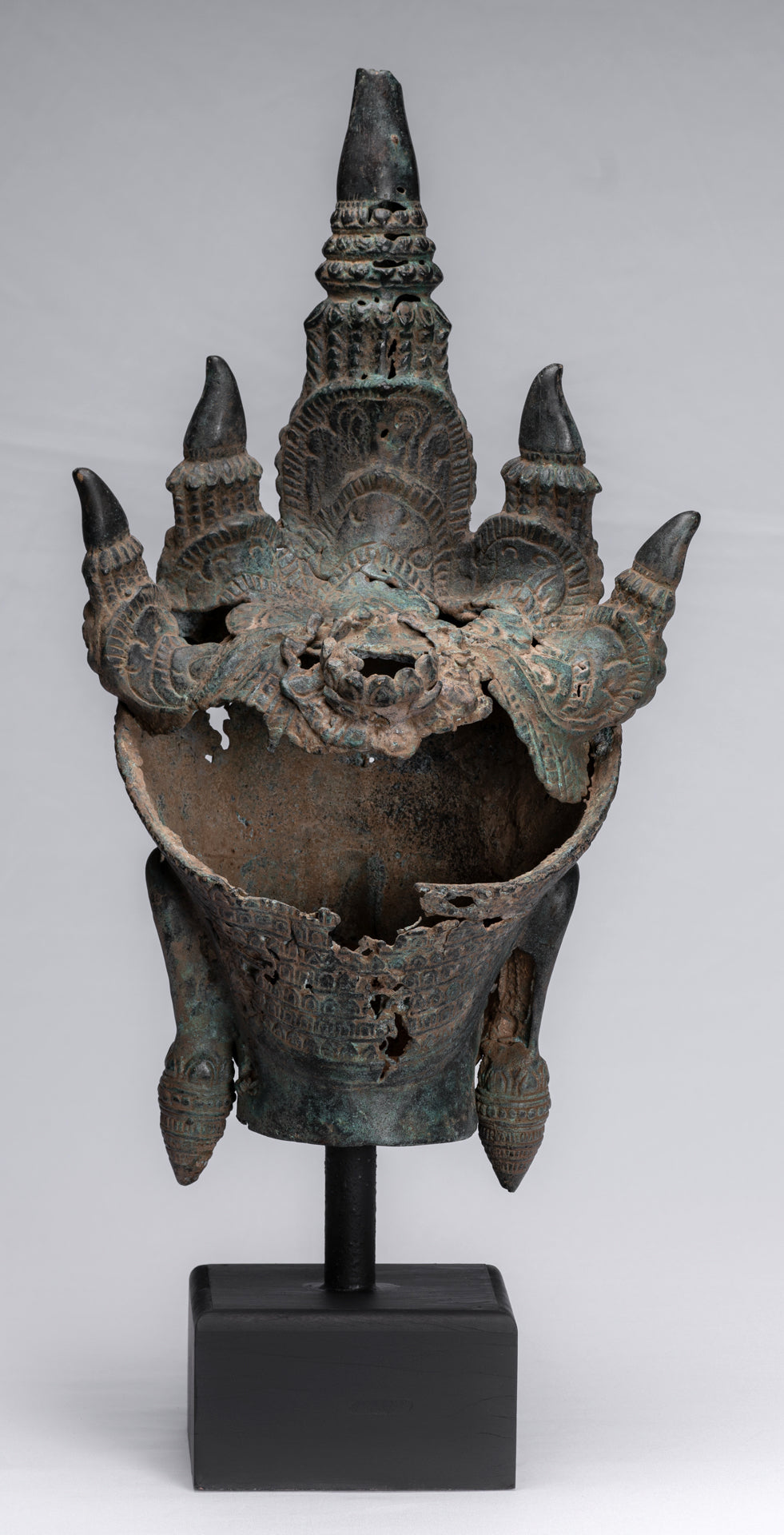 Antiker Bronze-Angkor Wat Apsara-Torso oder Engelsstatue im Khmer-Stil – 57 cm.