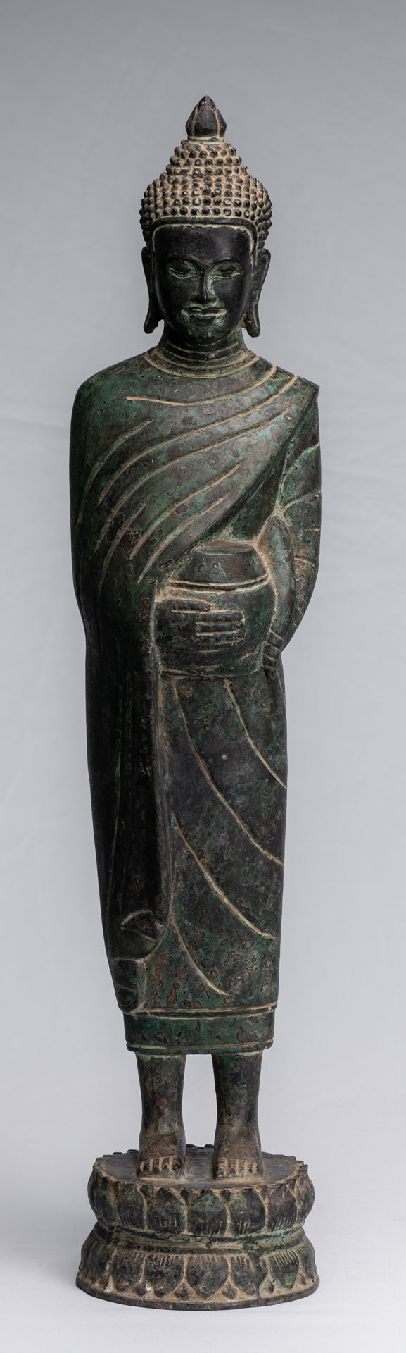 Buddha-Statue – Antik-Bronze im Khmer-Stil, Nächstenliebe und Mitgefühl, Gautama-Buddha-Statue – 62 cm/25 Zoll
