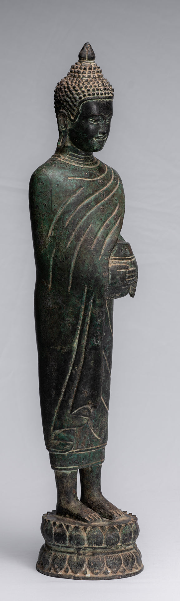 Buddha-Statue – Antik-Bronze im Khmer-Stil, Nächstenliebe und Mitgefühl, Gautama-Buddha-Statue – 62 cm/25 Zoll