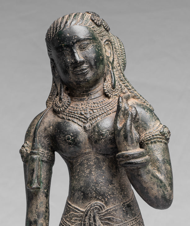 Antique Khmer in stile Bronzo Banteay Srei Standing Apsara o Angel - 53cm/21 "