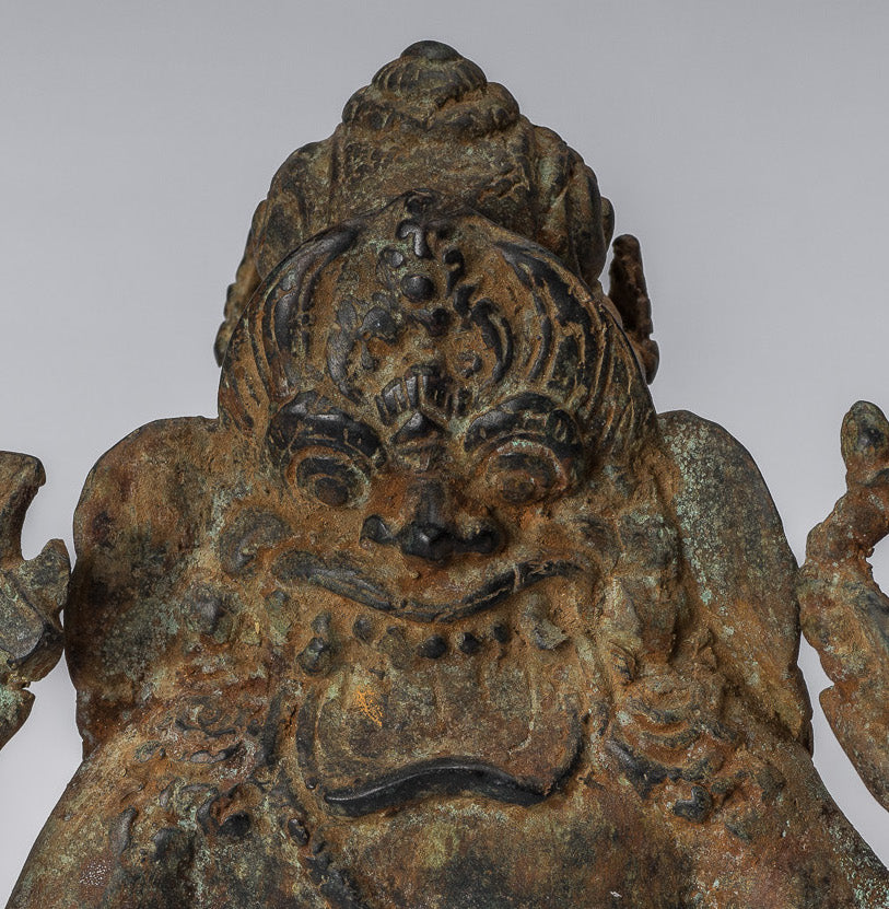 Ganesha-Statue – Sitzende indonesische Ganesha-Statue aus Bronze im antiken javanischen Stil – 20 cm.