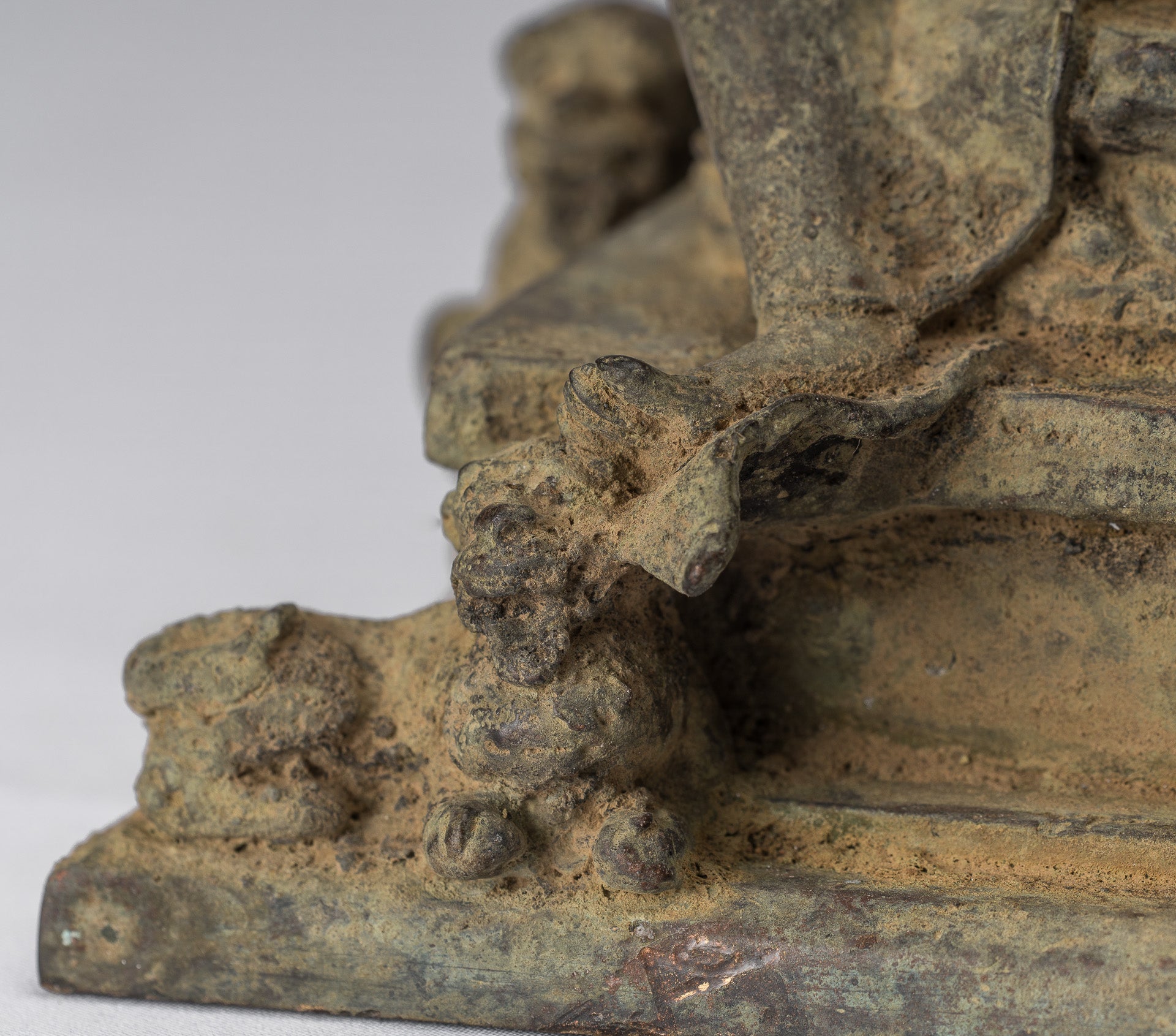 Statue di Buddha - Antique in stile indonesiano seduto bronzo giavanese insegnamento Buddha - 18 cm/7 "