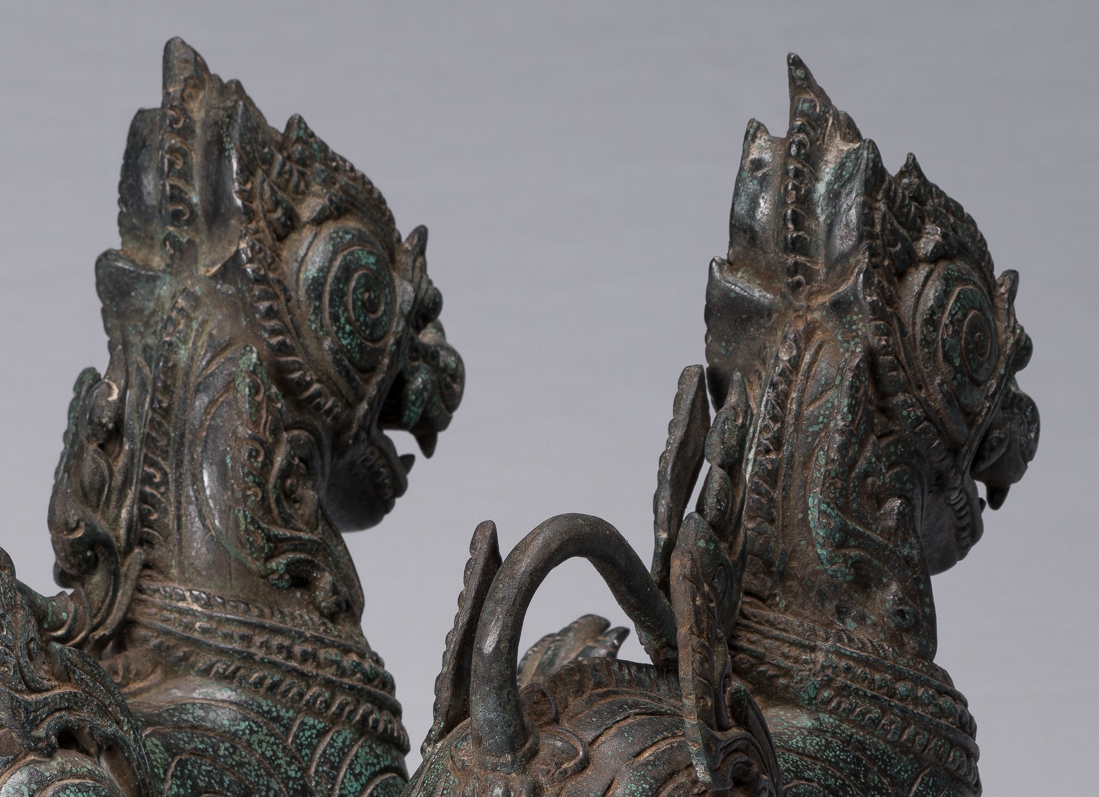 Bronzo di bronzo bronico antico Bronzo in piedi Chinthe Guardian Temple Lions - 37 cm/15 "