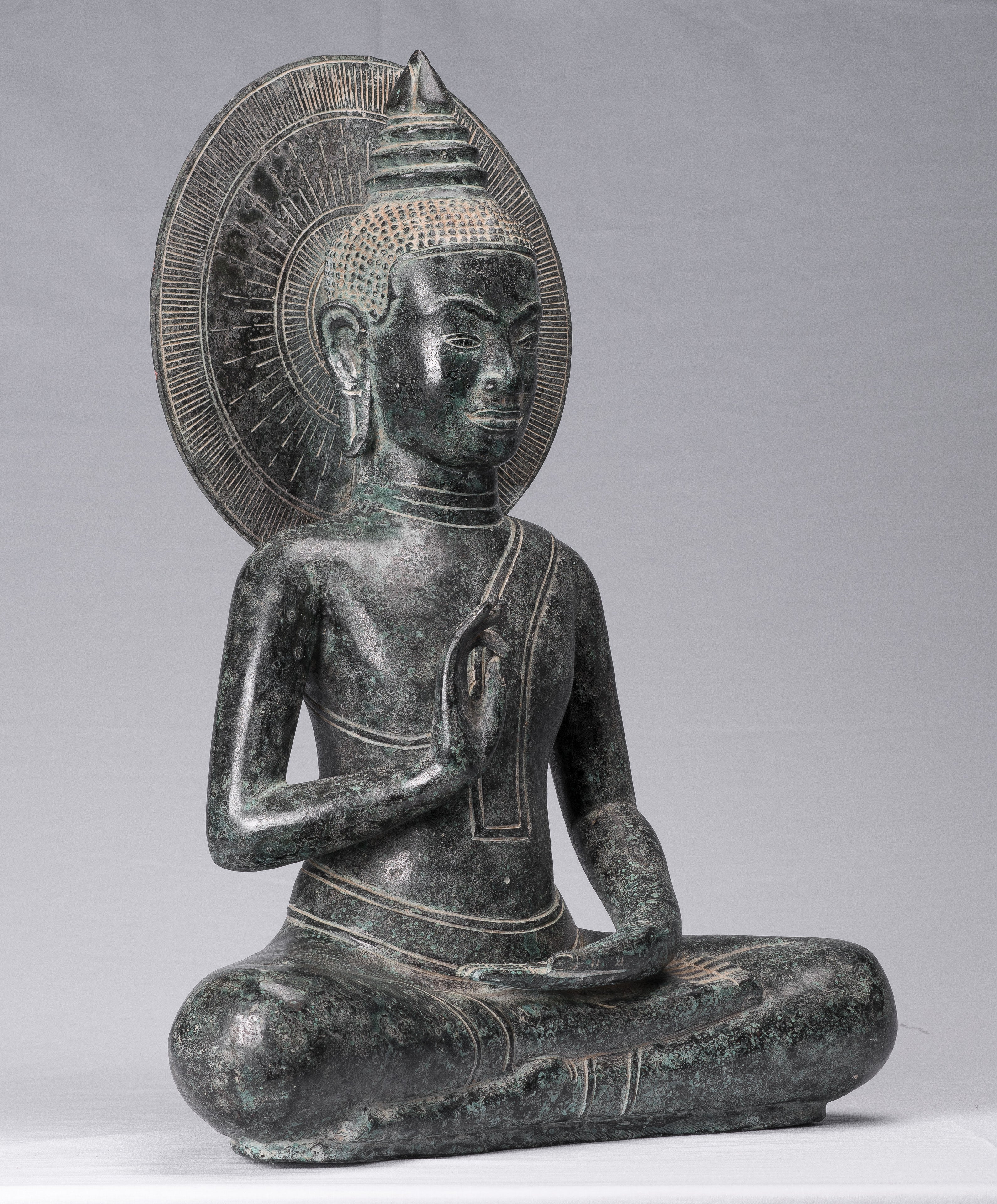 Buddha-Statue – antike Bronze-Buddha-Statue im Khmer-Stil, Dharmachakra-Lehr-Mudra – 50 cm