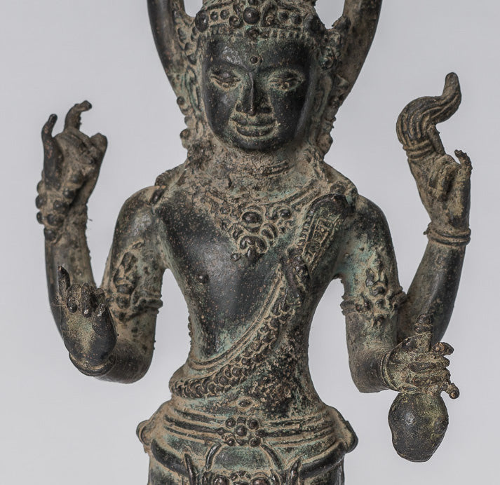 Vishnu-Statue – antike Majapahit-Statue aus Bronze im indonesischen Stil – 22 cm.