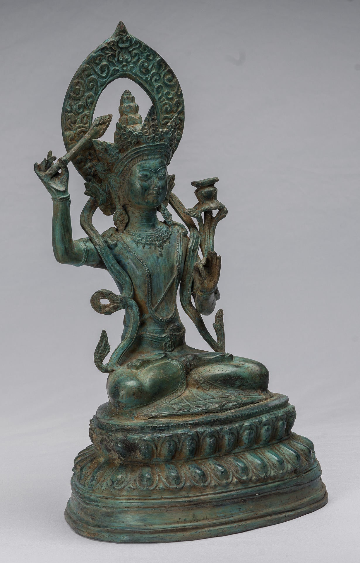 Manjushri-Statue – antike sitzende Majapahit-Gottheit aus Bronze im Java-Stil – Manjushri-Statue – 46 cm.