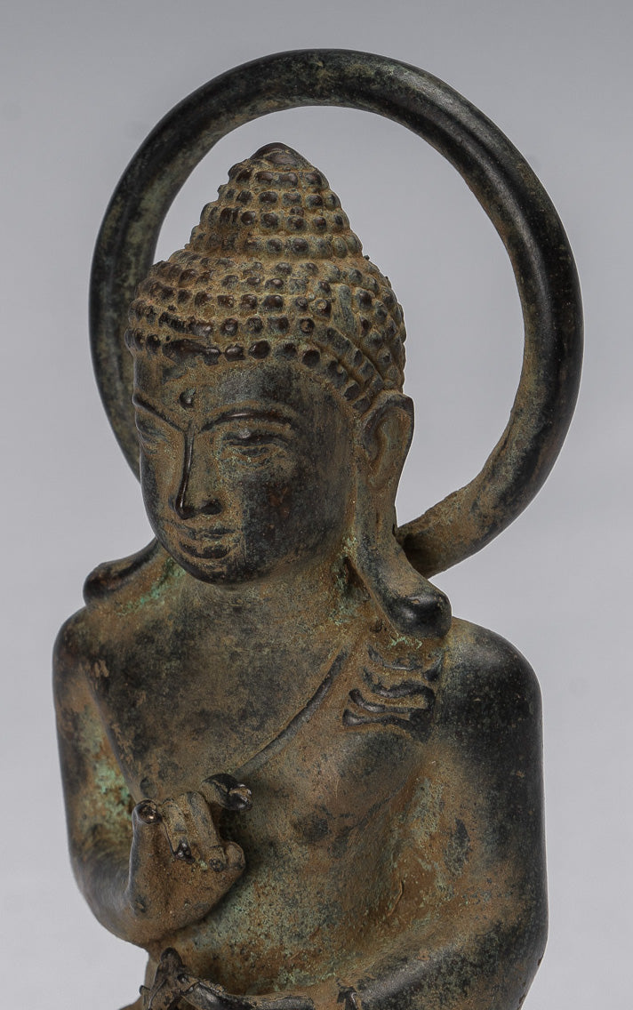 Buddha-Statue – sitzender javanischer Lehr-Buddha aus Bronze im antiken indonesischen Stil – 16 cm
