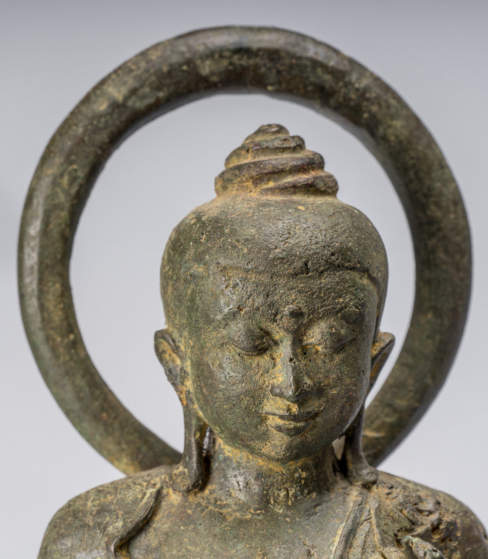 Buddha-Statue – Meisterwerk, antiker indonesischer Bronzestil, javanischer Amitabha-Buddha – 42 cm