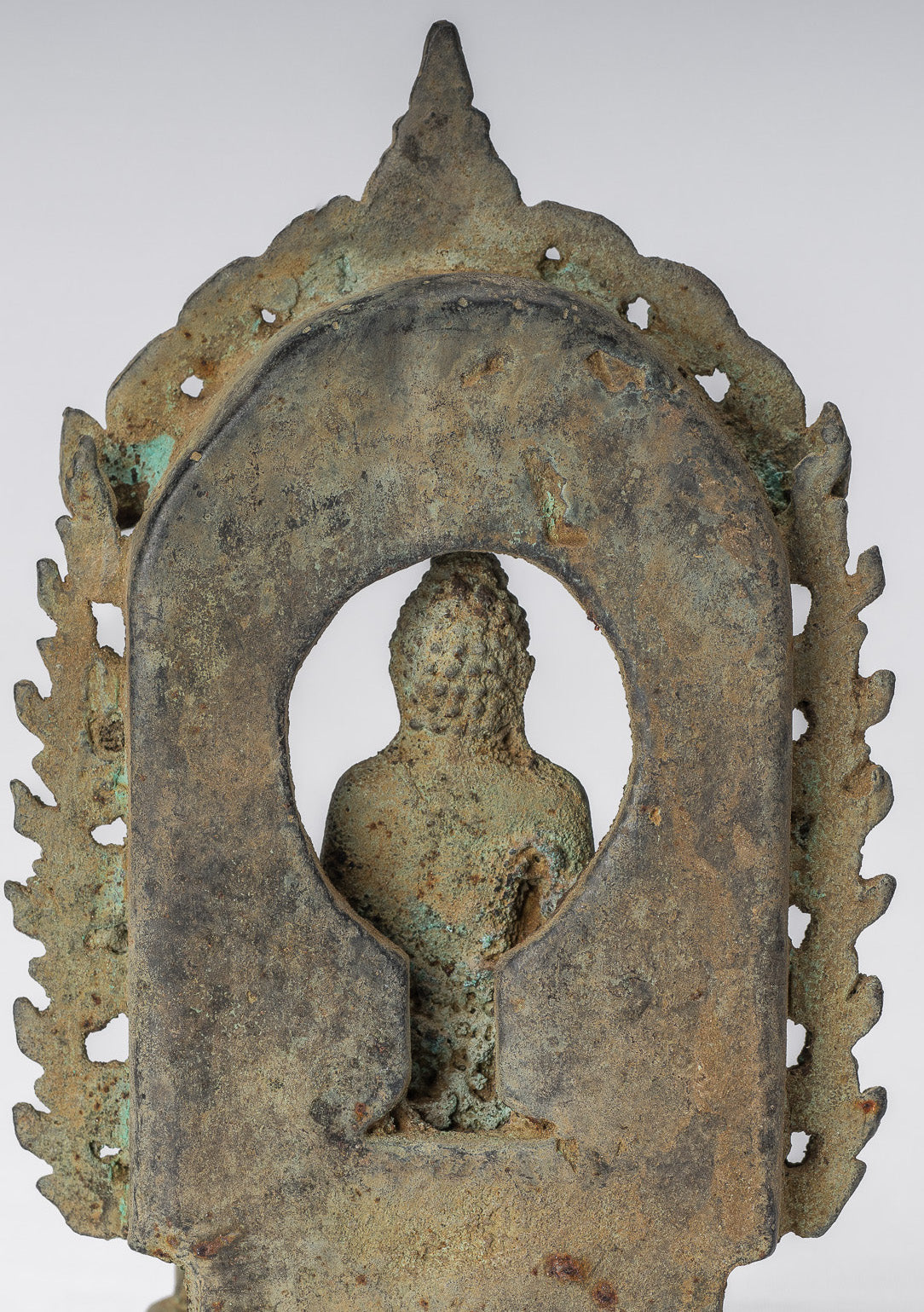 Buddha-Statue – Antike javanische Amitabha-Buddha-Statue aus Bronze im indonesischen Stil – 13,5 cm/5 Zoll