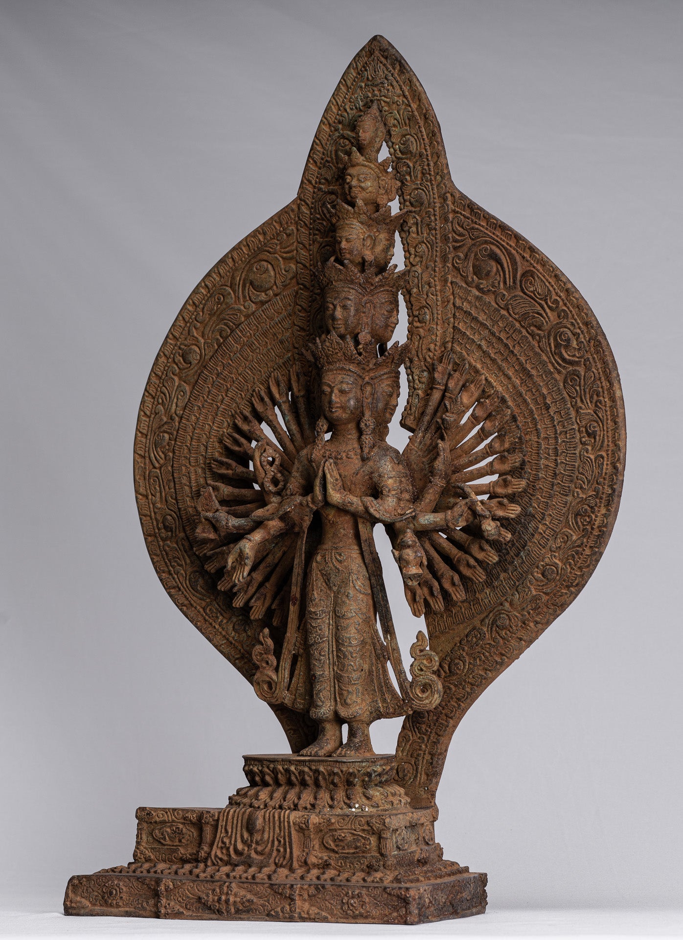 Statue Bodhisattva - Antique stile indonesiano Javanese 1000 ARM AVALOKETISHVARA BODHISATTVA STATUE - 61 cm/24 "