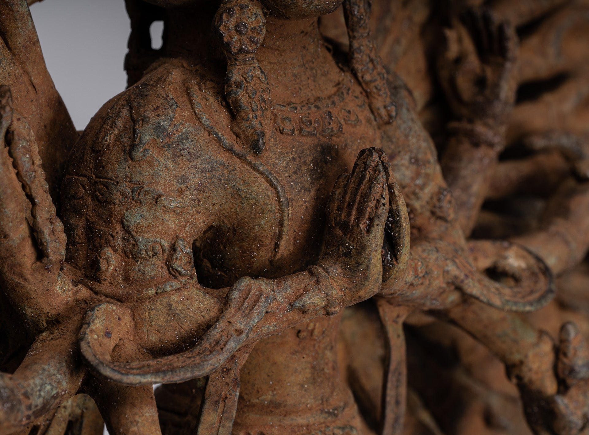 Statue Bodhisattva - Antique stile indonesiano Javanese 1000 ARM AVALOKETISHVARA BODHISATTVA STATUE - 61 cm/24 "