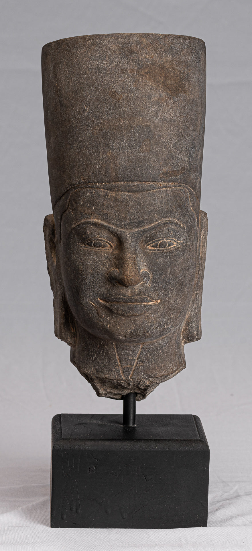 Statue Vishnu - Antique Phnom Da Style Stone Monted Vishnu Head - 37cm/15 "