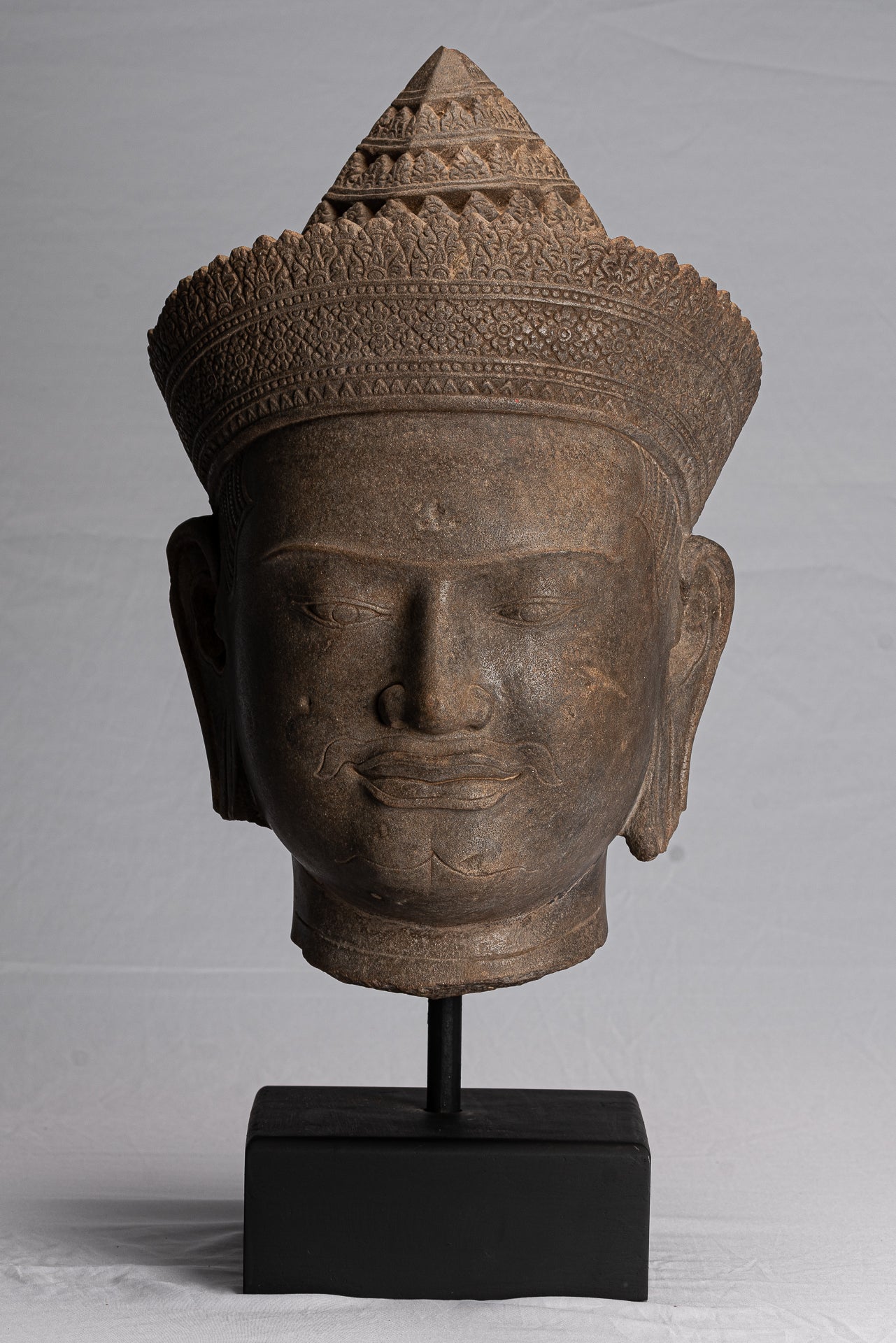 Vishnu Statue - Antique Banteay Srei Style Stone Mounted Khmer Vishnu Head - 57cm / 23"