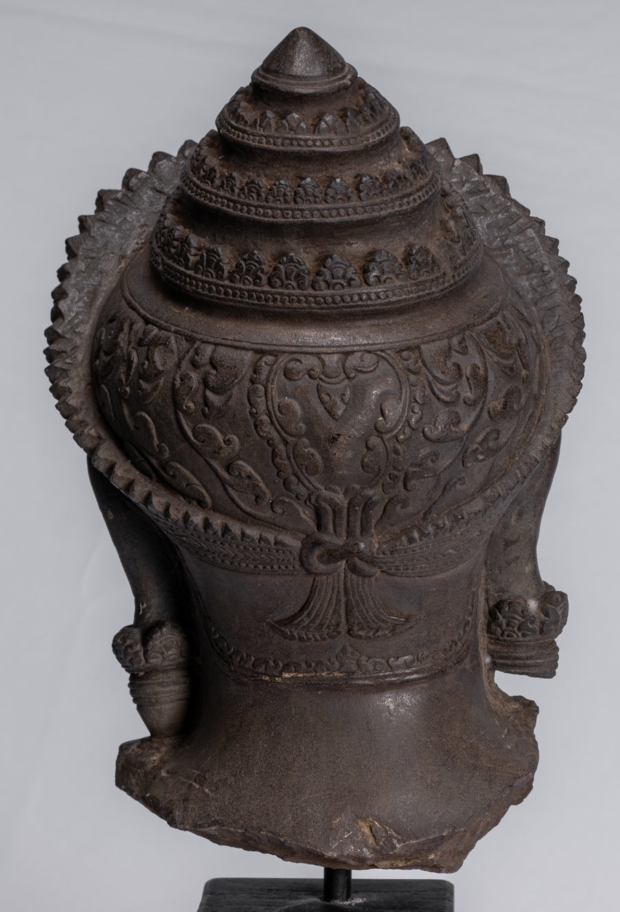 Statue Garuda - Statue antique en pierre de style Banteay Srei Khmer Garuda Vishnu - 46 cm/18"