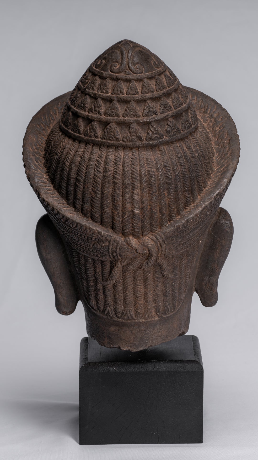 Statue Vishnu - Antique Banteay Srei Stone Stone Monted Khmer Vishnu Head - 35cm / 14 "