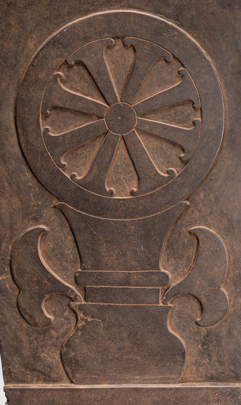 Antique Baphuon Style Stone Khmer Sanskrit Stele con Nandi - 72cm / 29 "