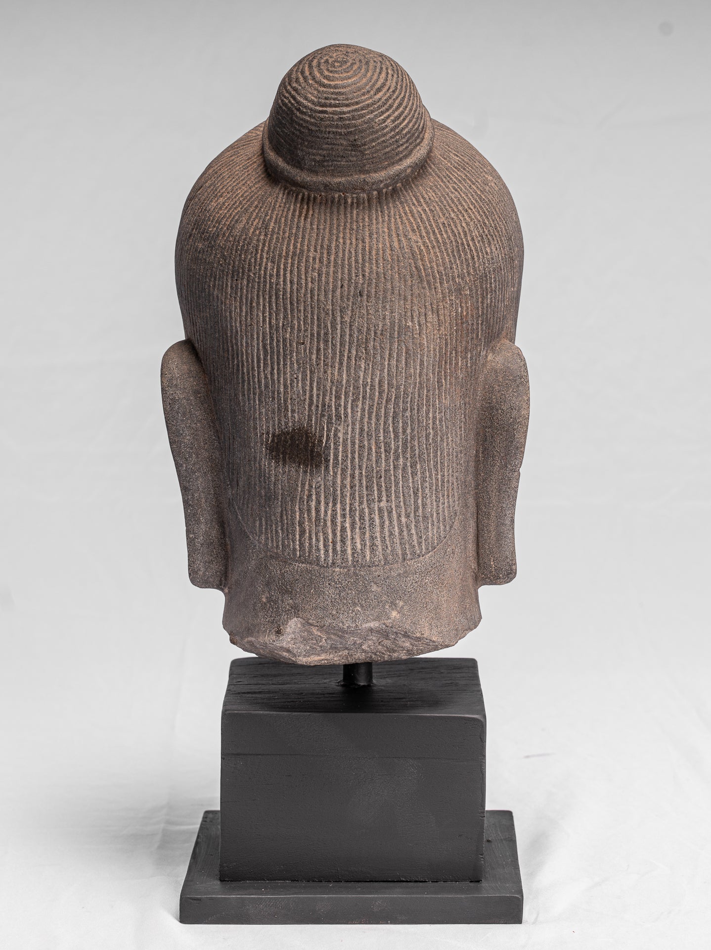 Statua di Jayavarman - Stone montato in stile Khmer Antique Jayavarman VII Statua della testa - 40 cm/16 "