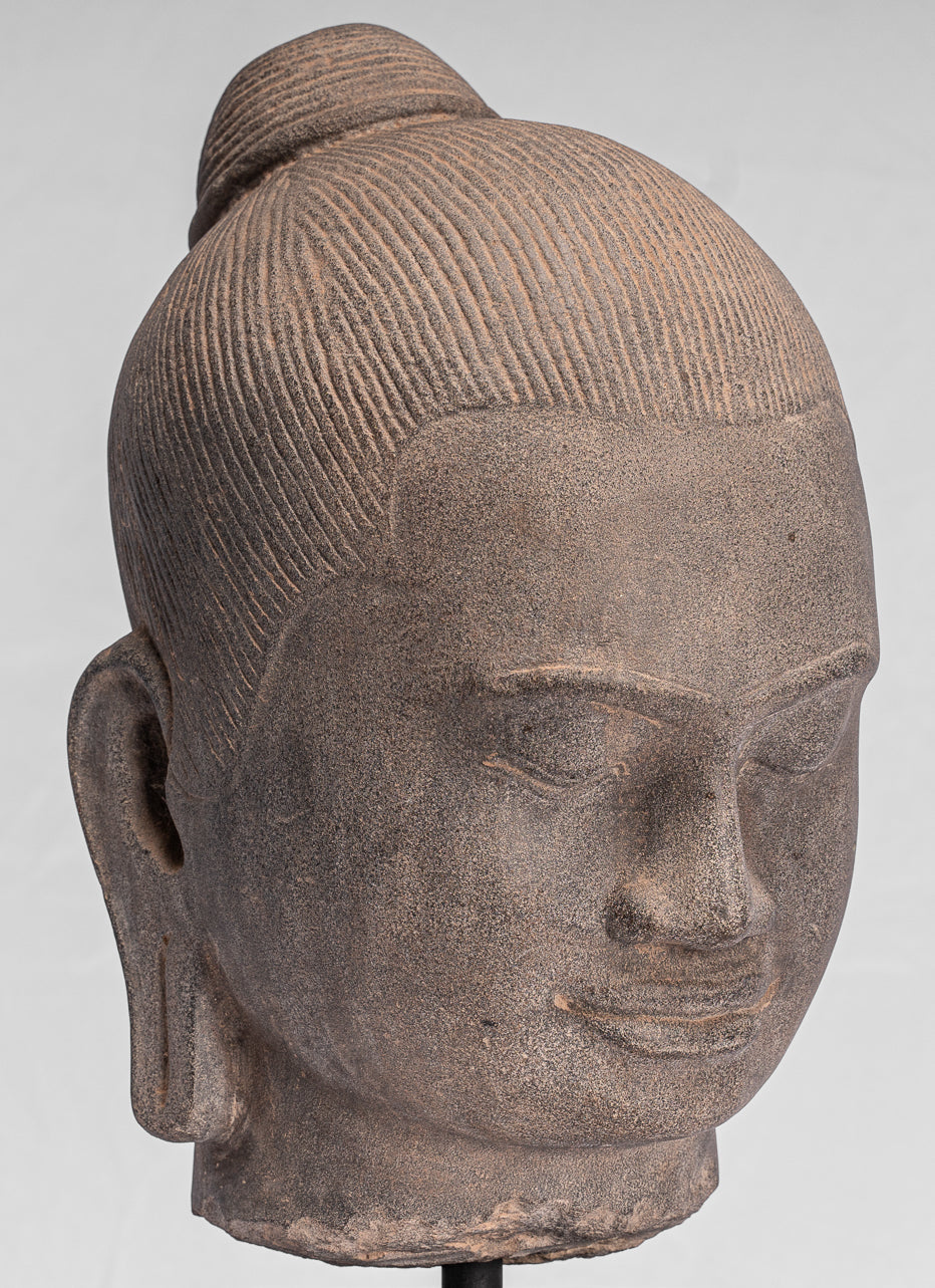 Statua di Jayavarman - Stone montato in stile Khmer Antique Jayavarman VII Statua della testa - 40 cm/16 "