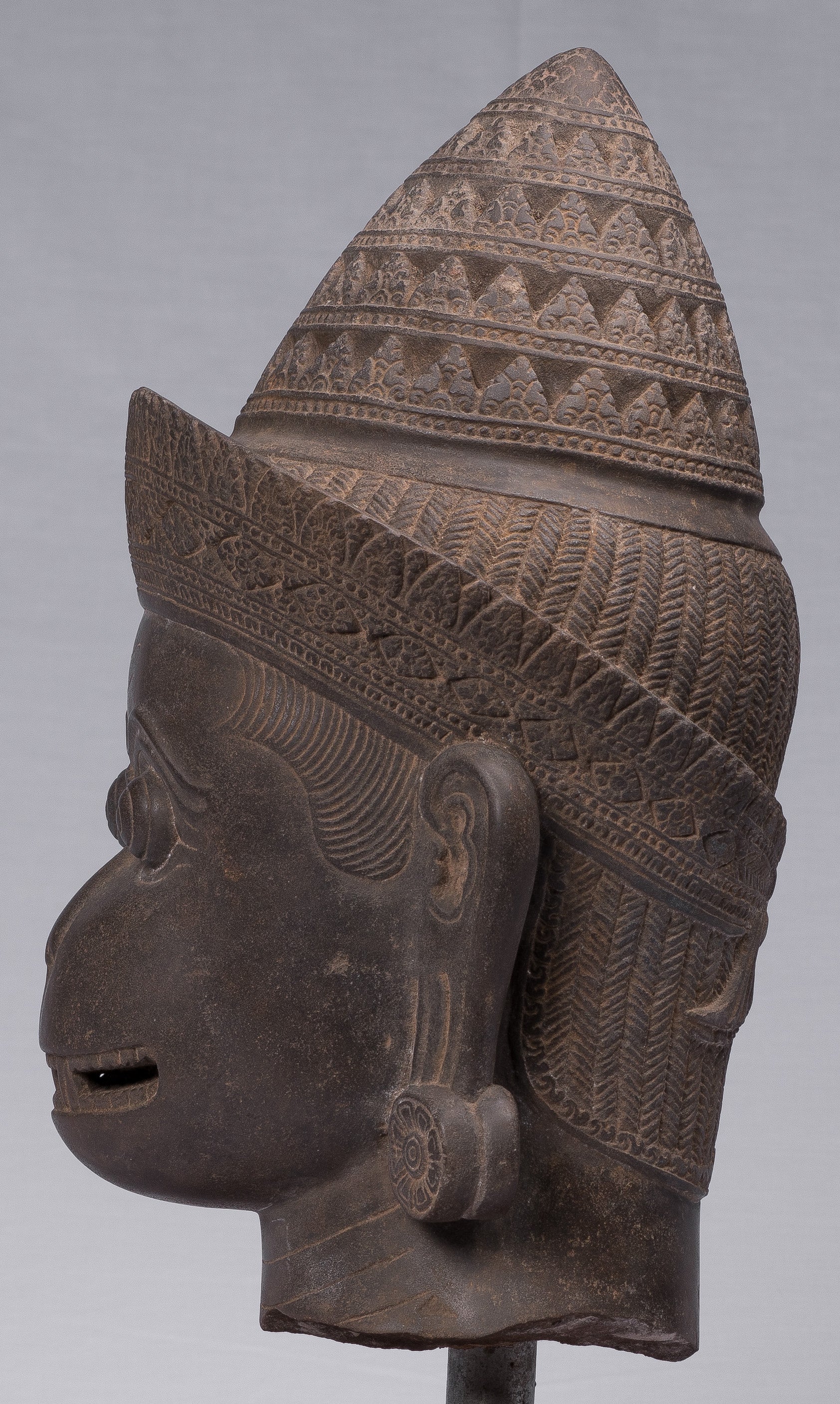 Antique Khmer Style Stone Banteay Srei Hindu God Hanuman Statue - 55 cm/22 "di altezza