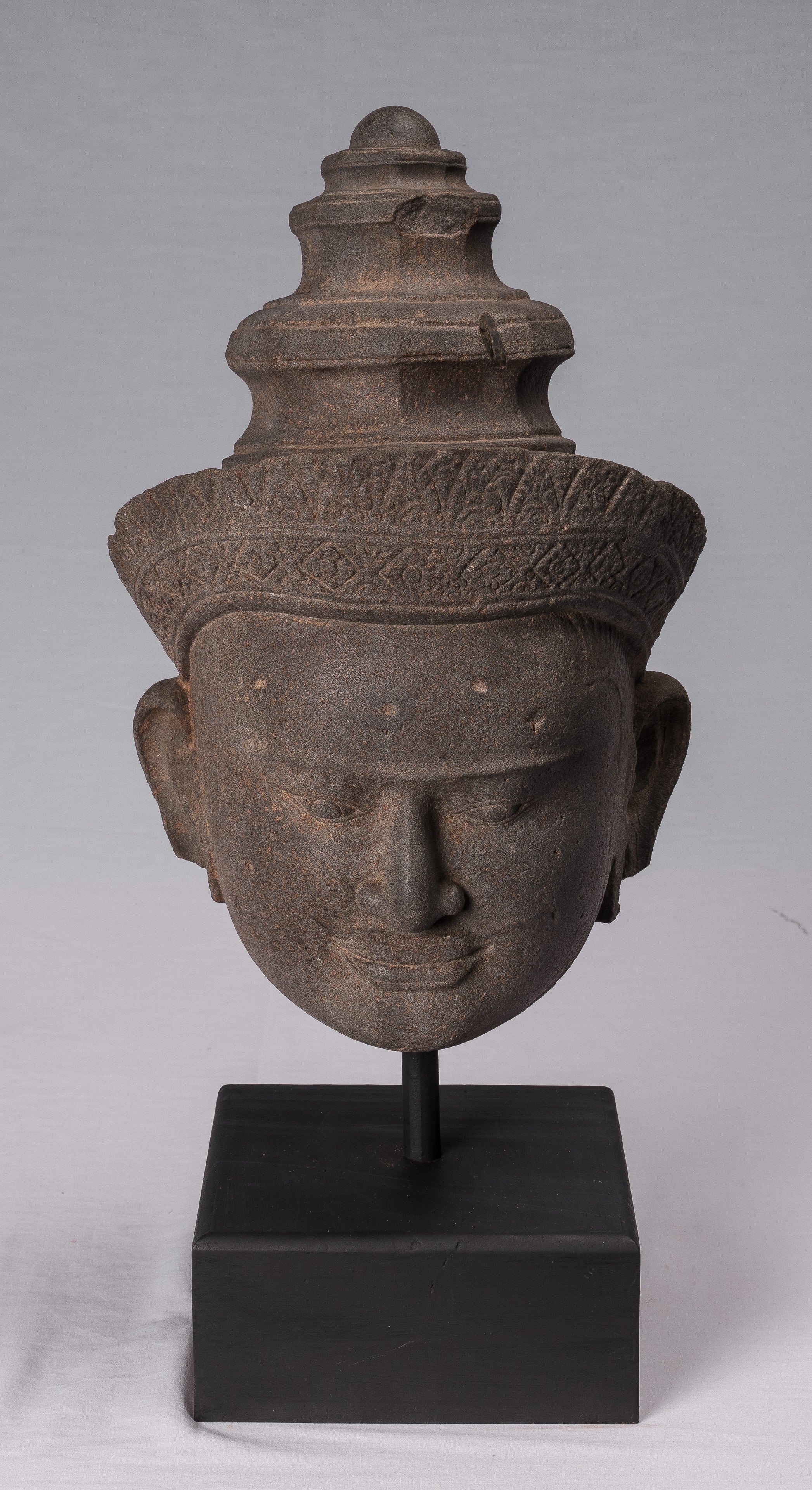 Vishnu Statue, Antike Preah-Ko Stil Sandstein Vishnu Kopf-Protektor-Konservator mit 52cm/21"