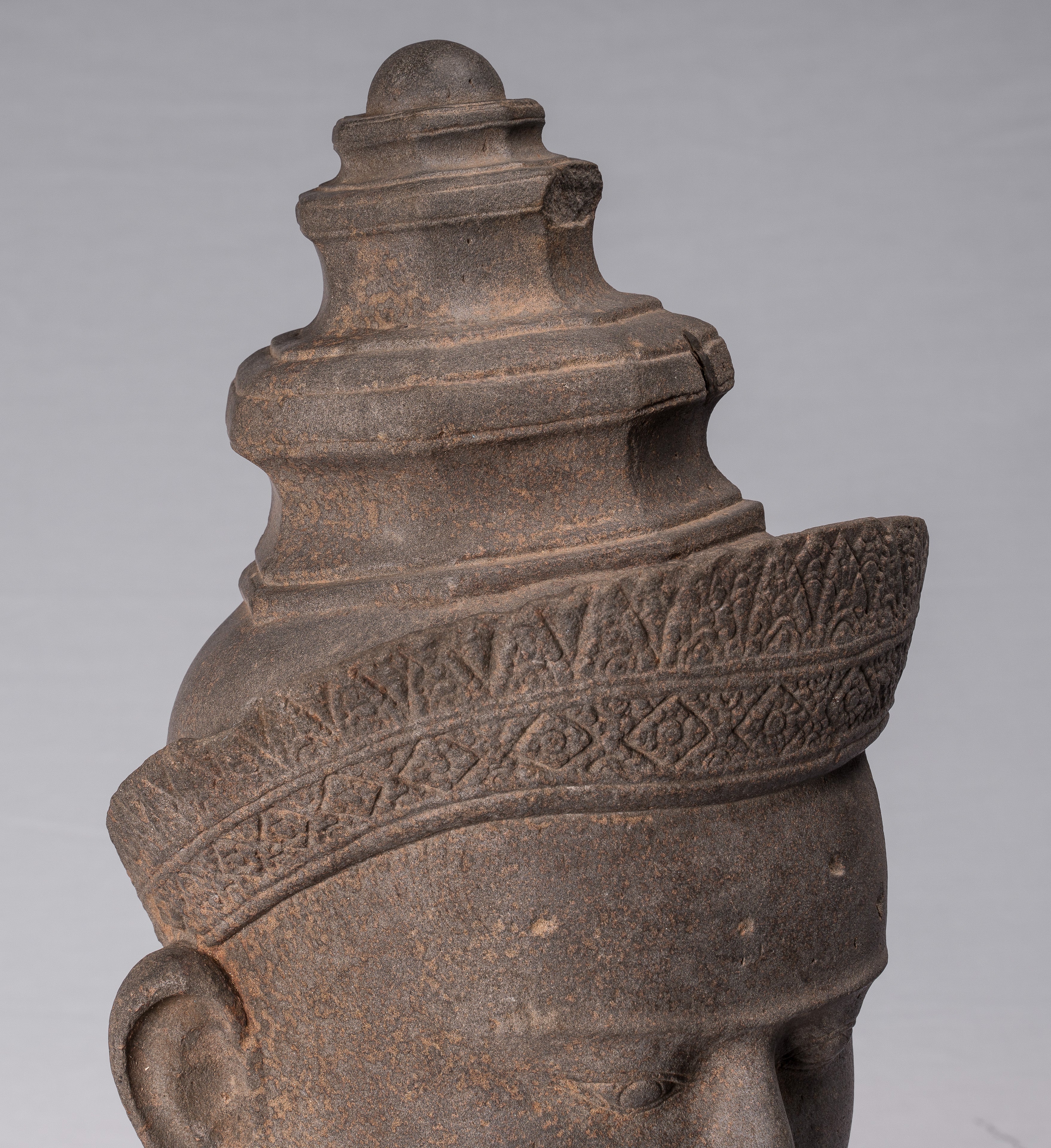 Vishnu Statue, Antike Preah-Ko Stil Sandstein Vishnu Kopf-Protektor-Konservator mit 52cm/21"