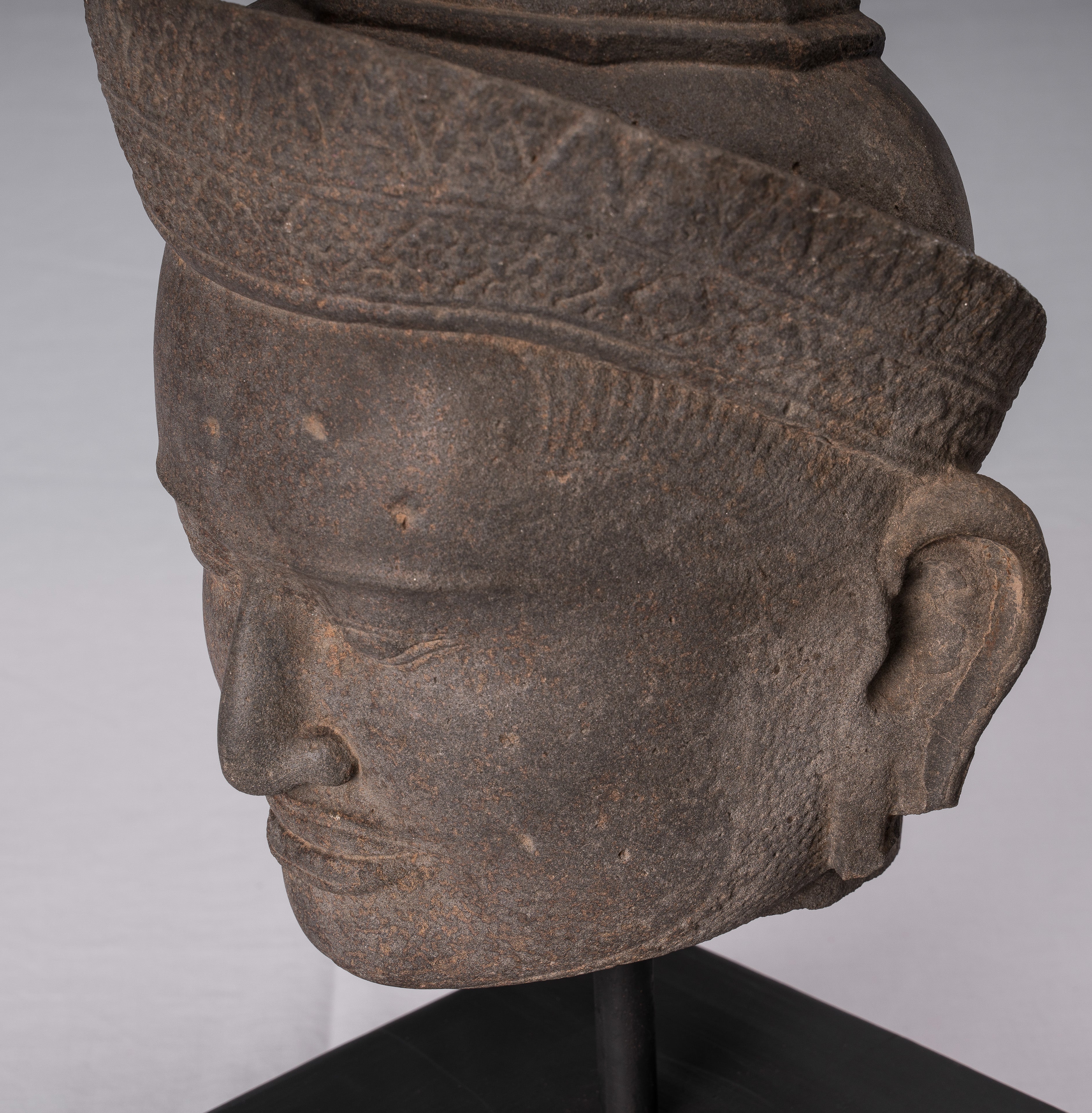 Vishnu Statue, Antike Preah-Ko Stil Sandstein Vishnu Kopf-Protektor-Konservator mit 52cm/21"