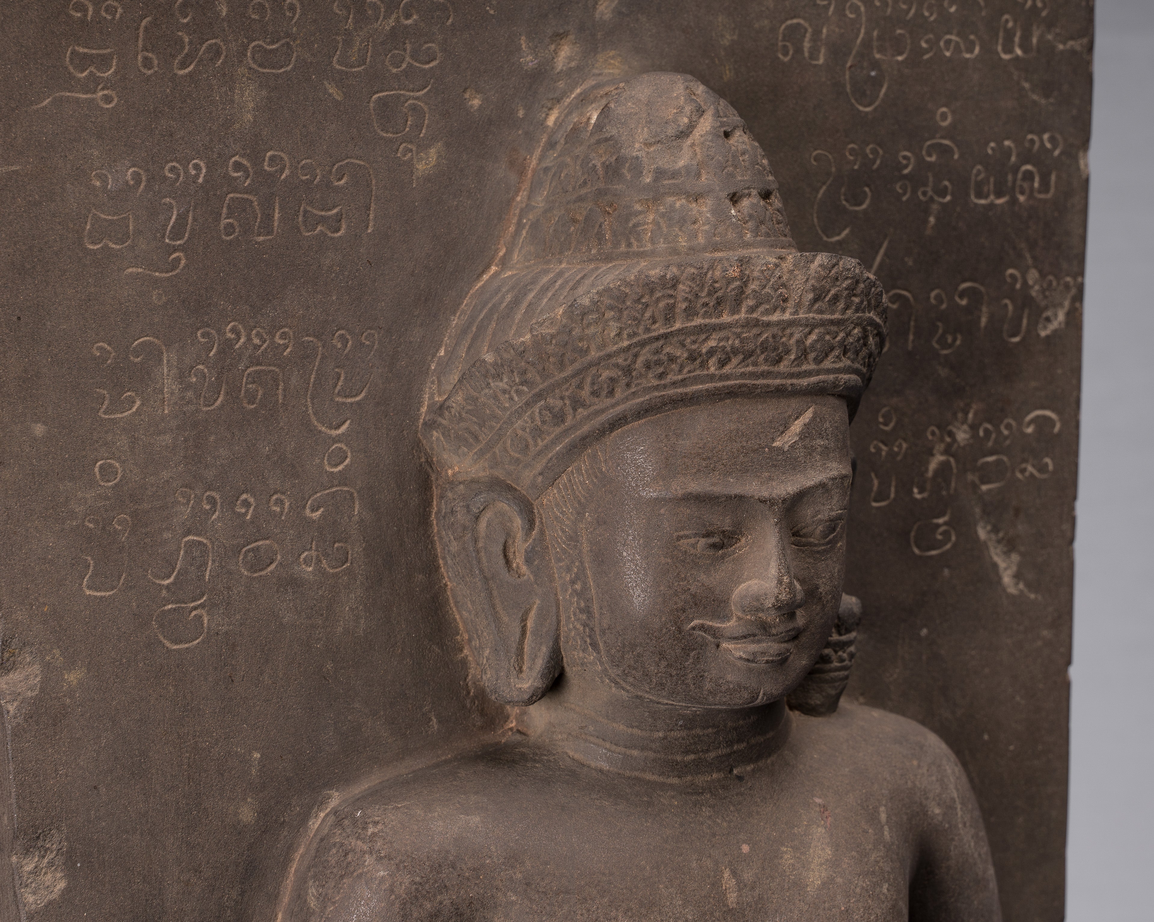 Statue Vishnu - Antique Baphuon Style Stone seduto Khmer Vishnu e Lakshmi Stele- 80 cm / 32 "