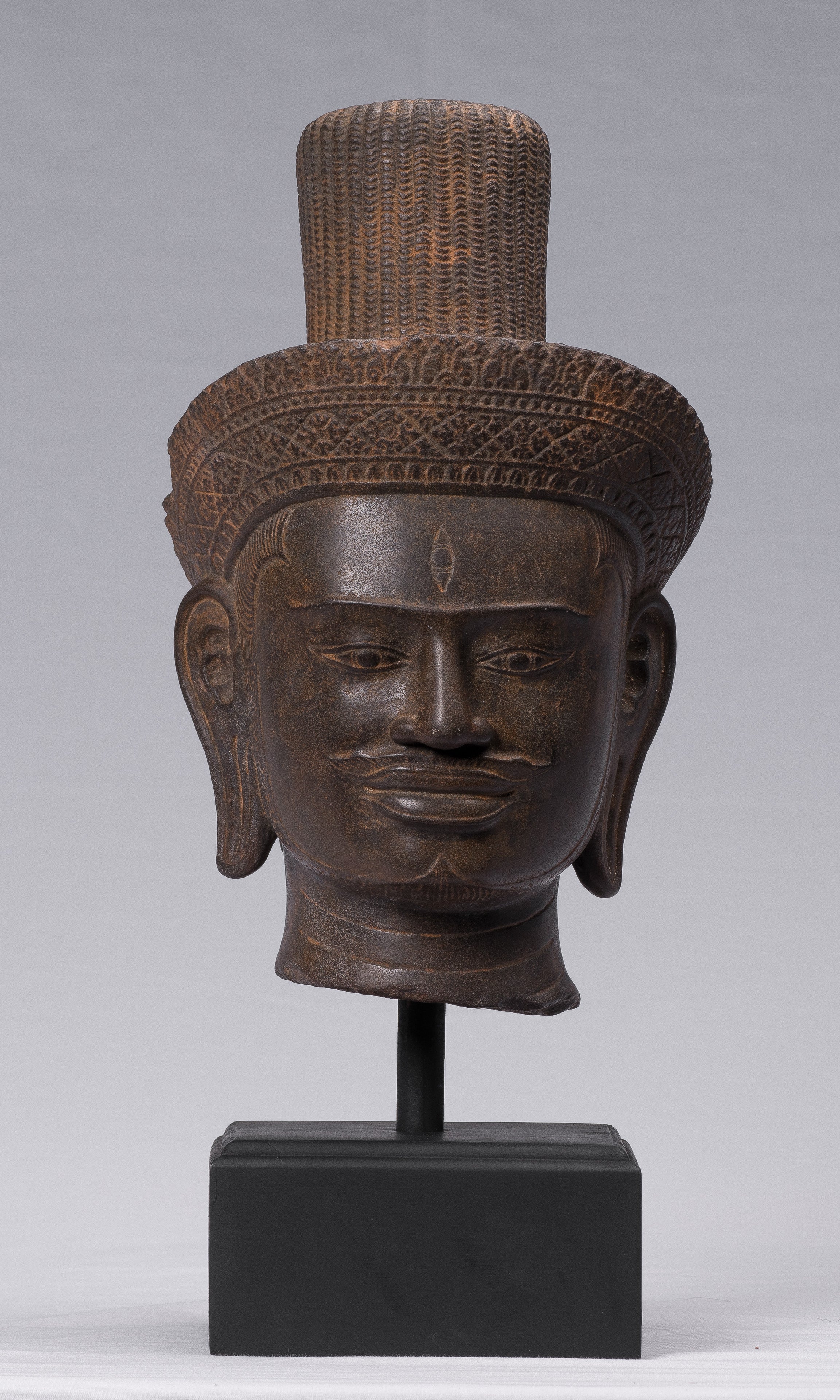 Shiva-Statue – antike Shiva-Kopfstatue aus Khmer-Stein im Koh-Ker-Stil – der Zerstörer – 42 cm